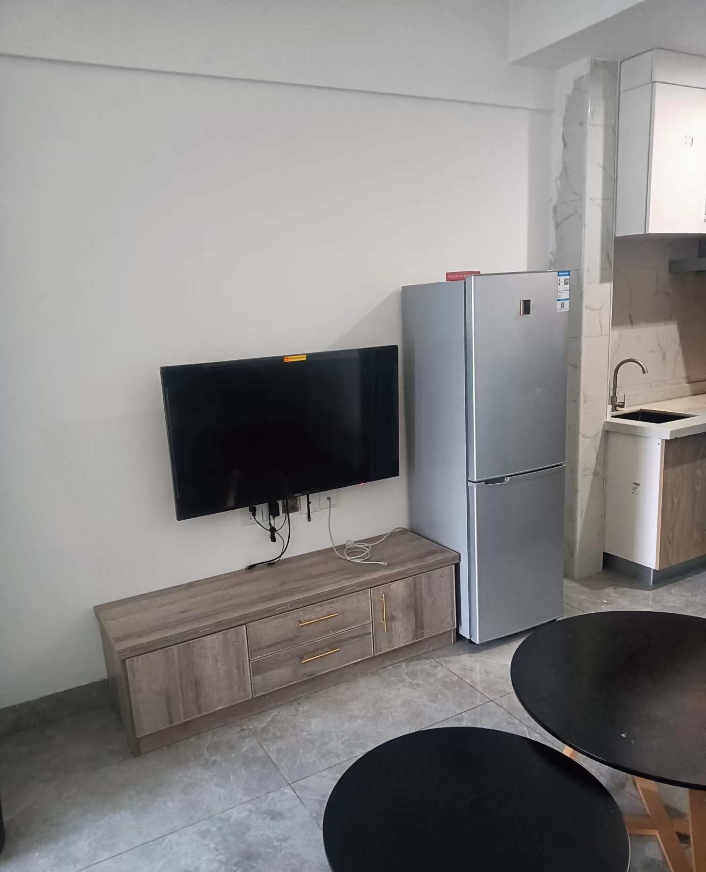 珠江愉景新城  1室1厅1卫   1200.00元/月室内图
