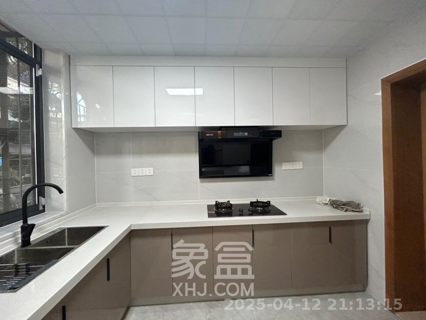 红龙庙小区  3室1厅1卫    2400.0元/月室内图