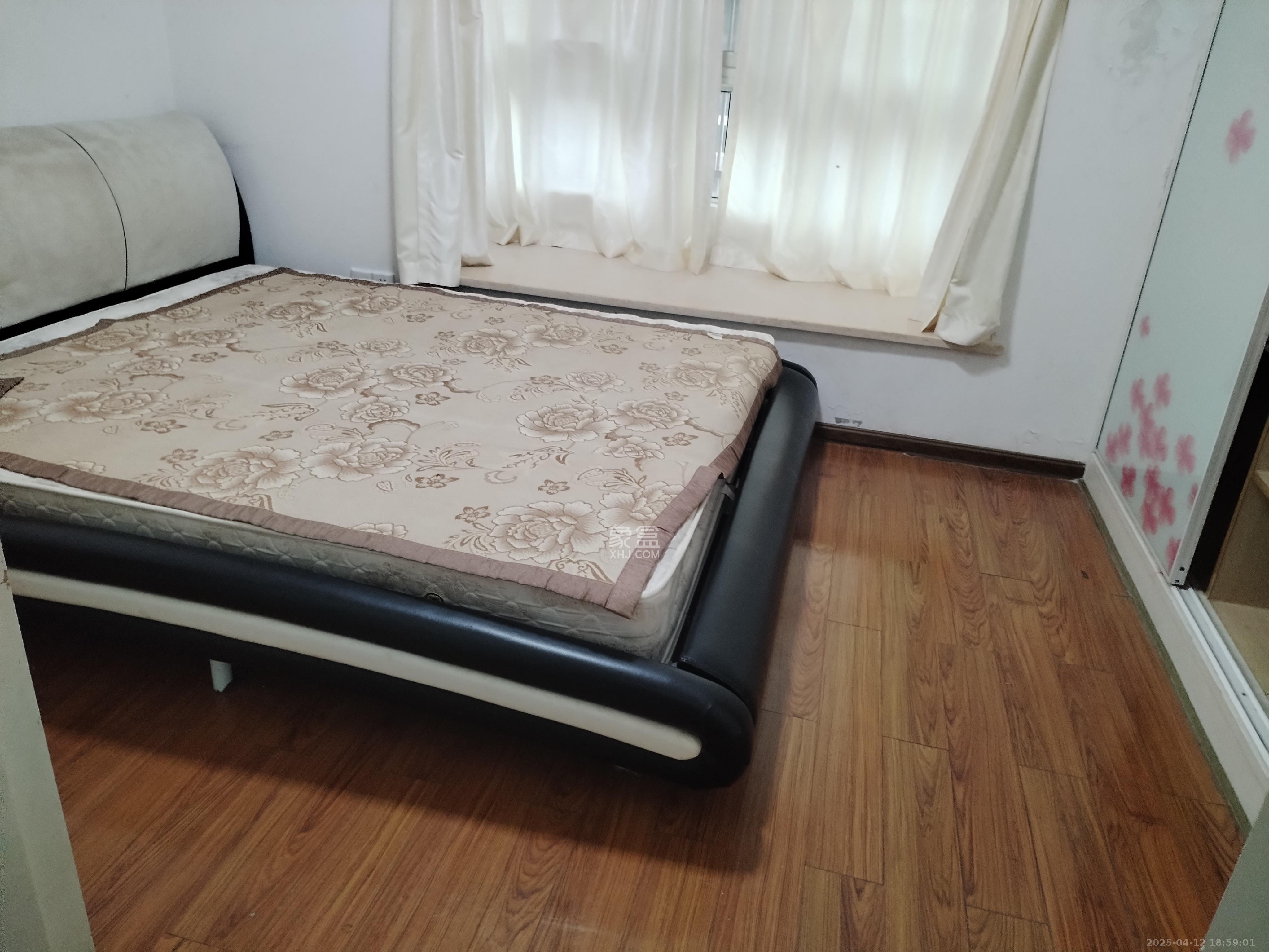 申奥美域  3室2厅1卫   1800.00元/月室内图