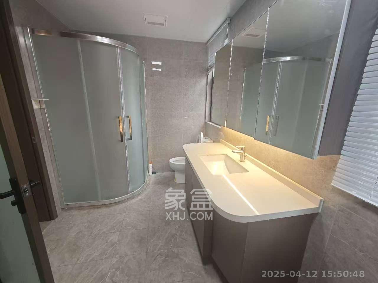 长沙万境潇湘  4室2厅2卫    5000.0元/月室内图