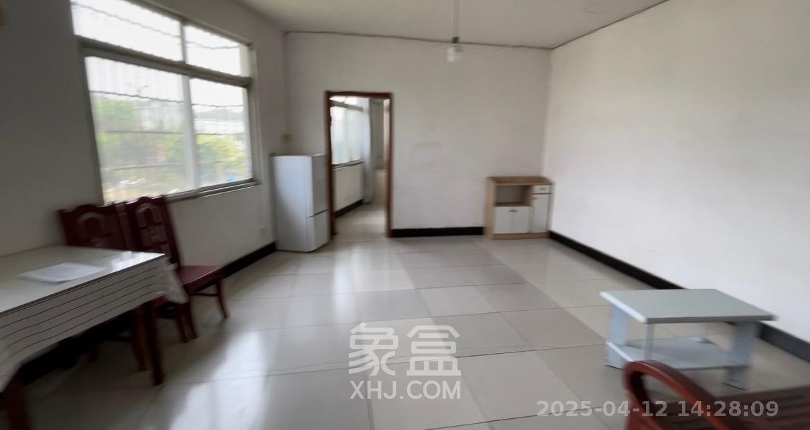 竹山塘小区 1室1厅1卫 1000.0元/月 竹山塘小区 1室1厅1卫 1000.0元/月室内图