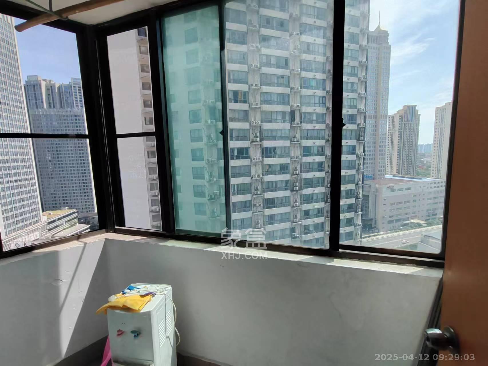 芙蓉广场农行单位宿舍 2室1厅1卫 1900.0元/月 芙蓉广场农行单位宿舍 2室1厅1卫 1900.0元/月室内图