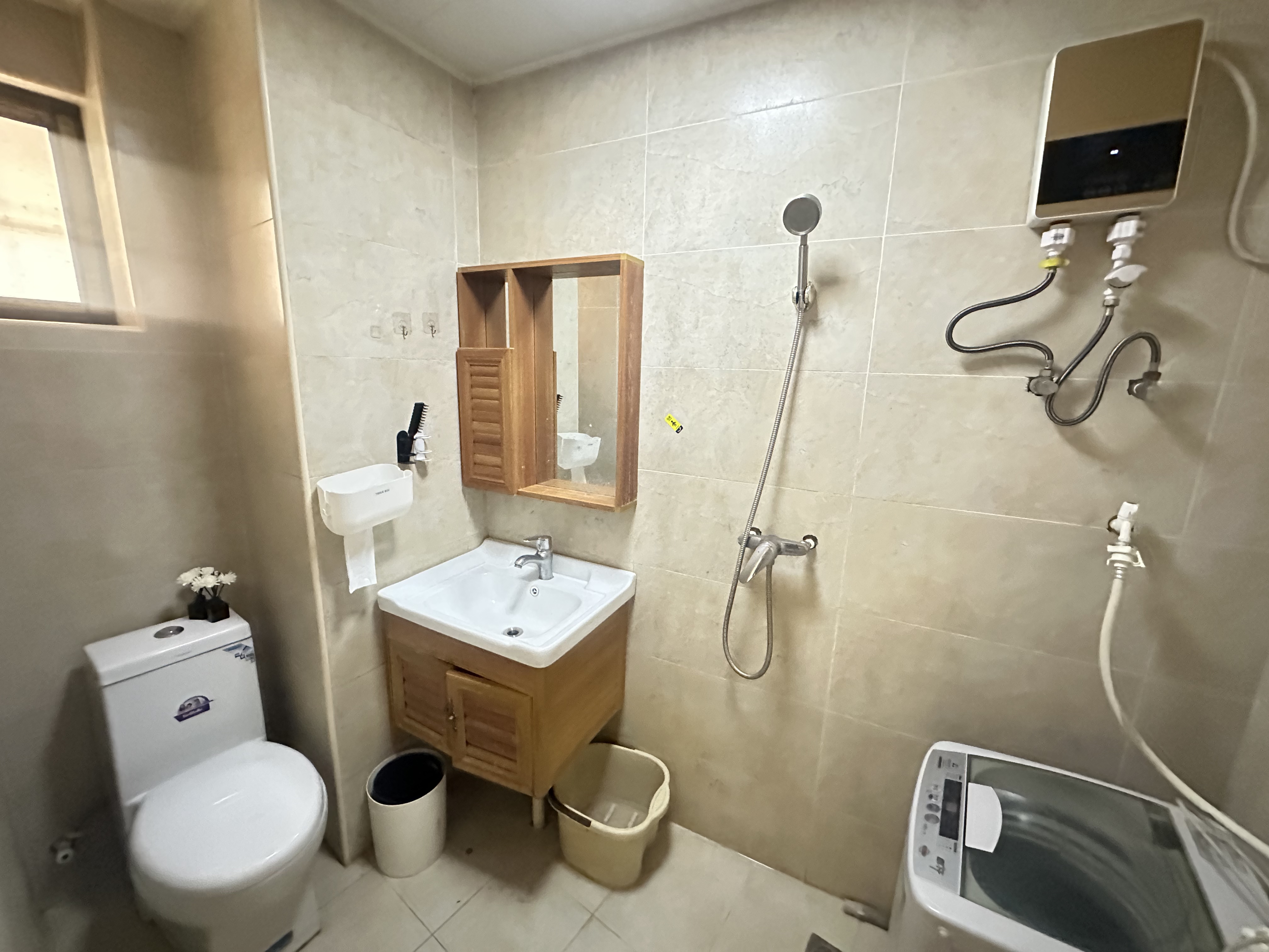 加州阳光 2室1厅1卫 1500.0元/月 加州阳光 2室1厅1卫 1500.0元/月室内图