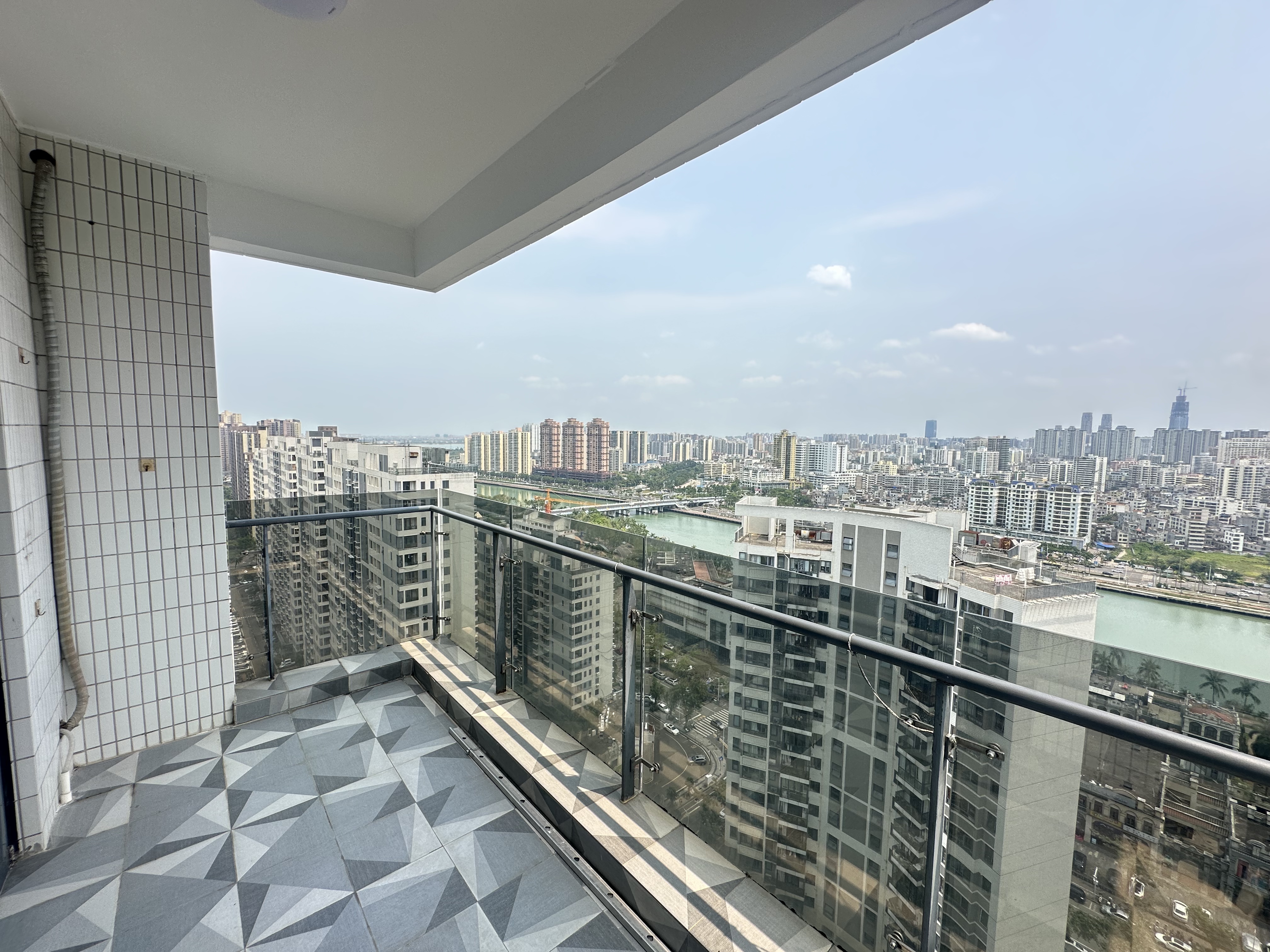 西溪里二期  4室1厅1卫    218.0万 西溪里二期  4室1厅1卫    218.0万室内图