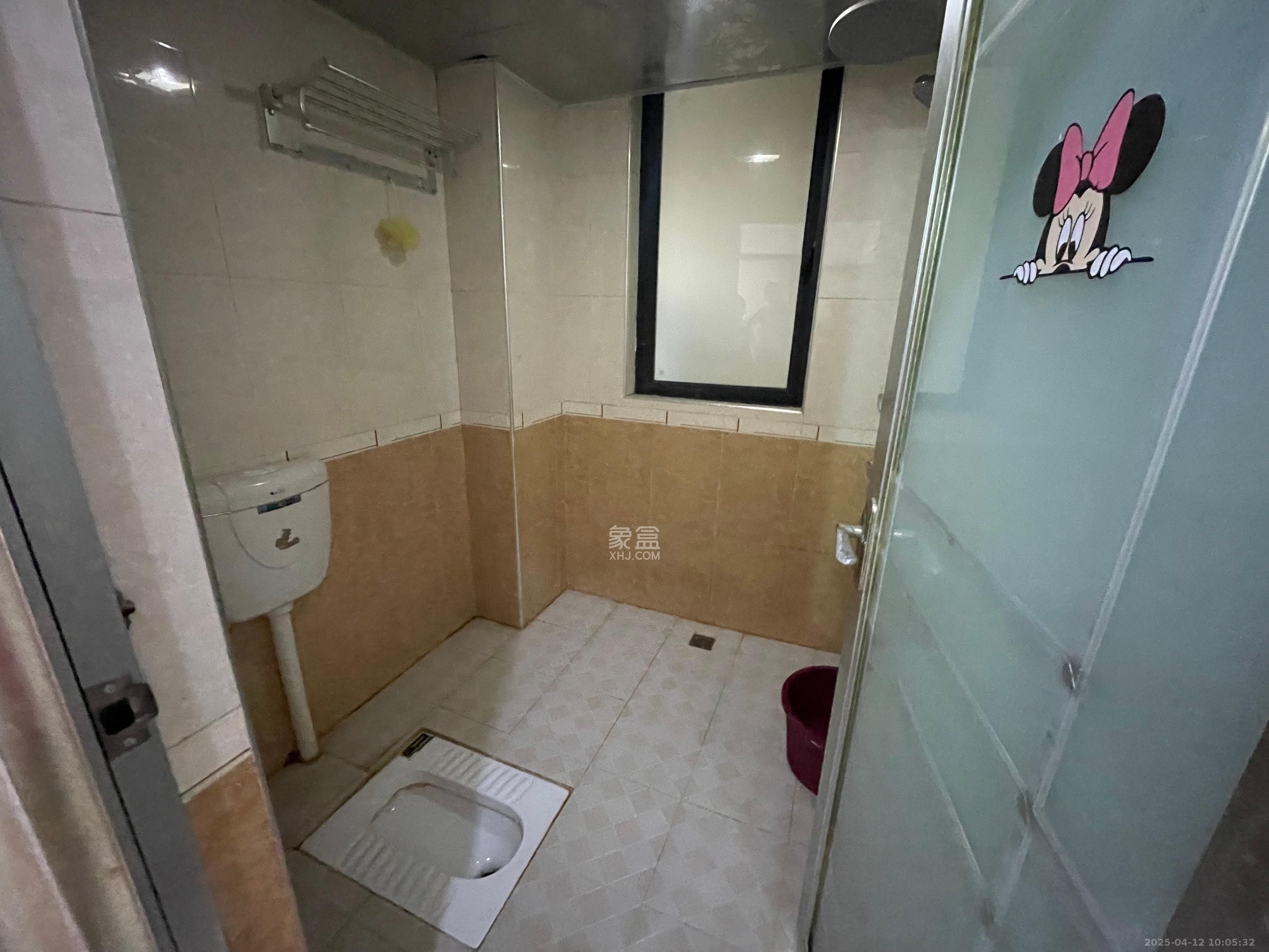 三一街区  2室1厅1卫   1650.00元/月室内图