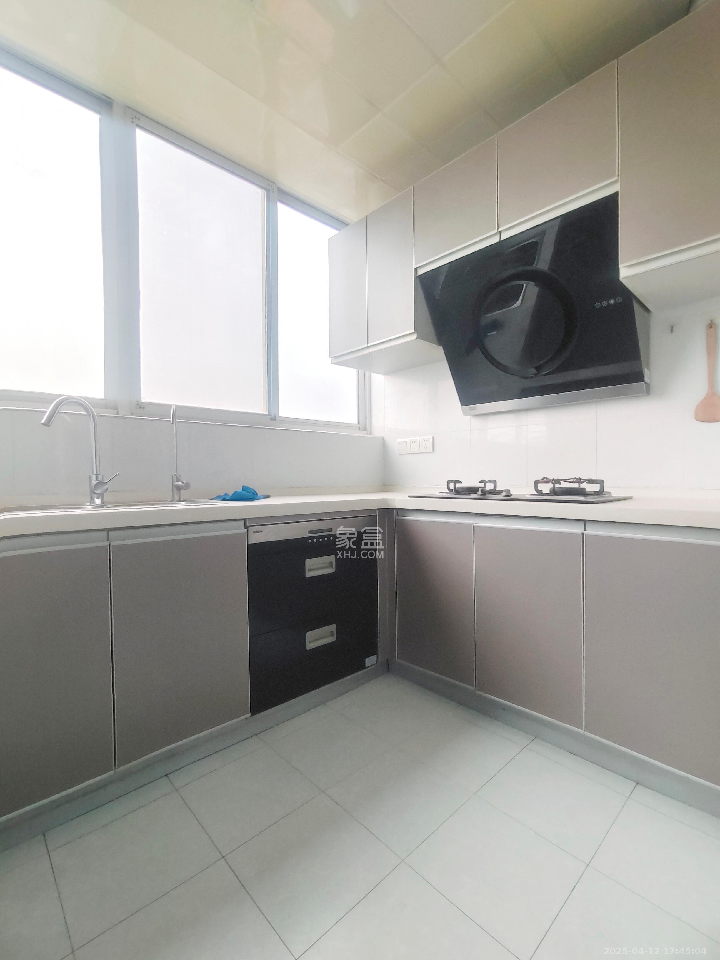 永通商邸 3室2厅2卫 2800.0元/月 永通商邸 3室2厅2卫 2800.0元/月室内图