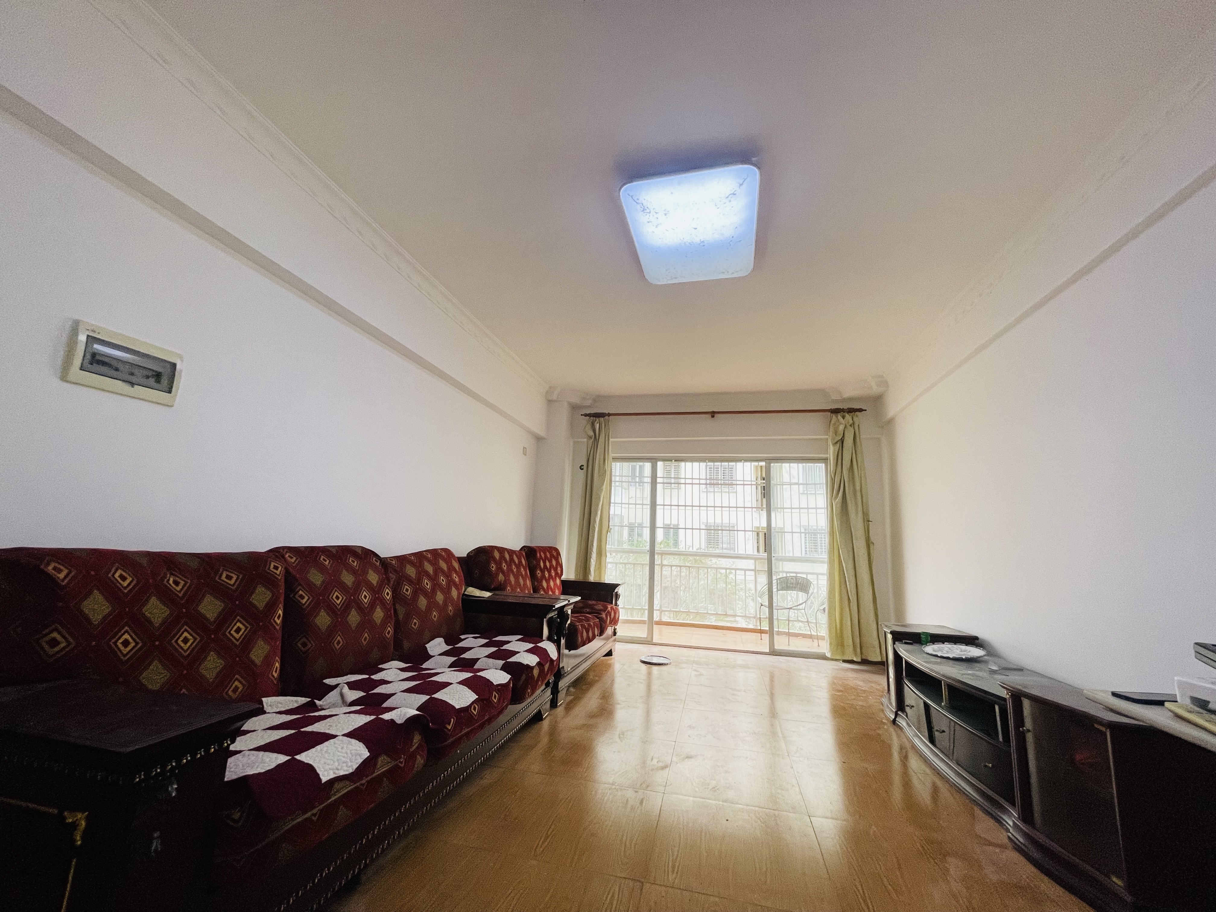 丁香家园 2室1厅1卫 120.0万 丁香家园 2室1厅1卫 120.0万客厅