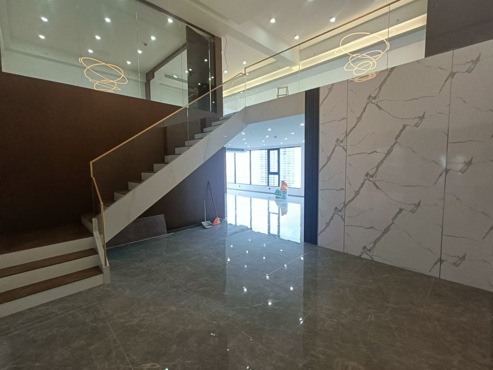 绿地领海广场 1室1厅1卫 11000.0元/月 绿地领海广场 1室1厅1卫 11000.0元/月室内图