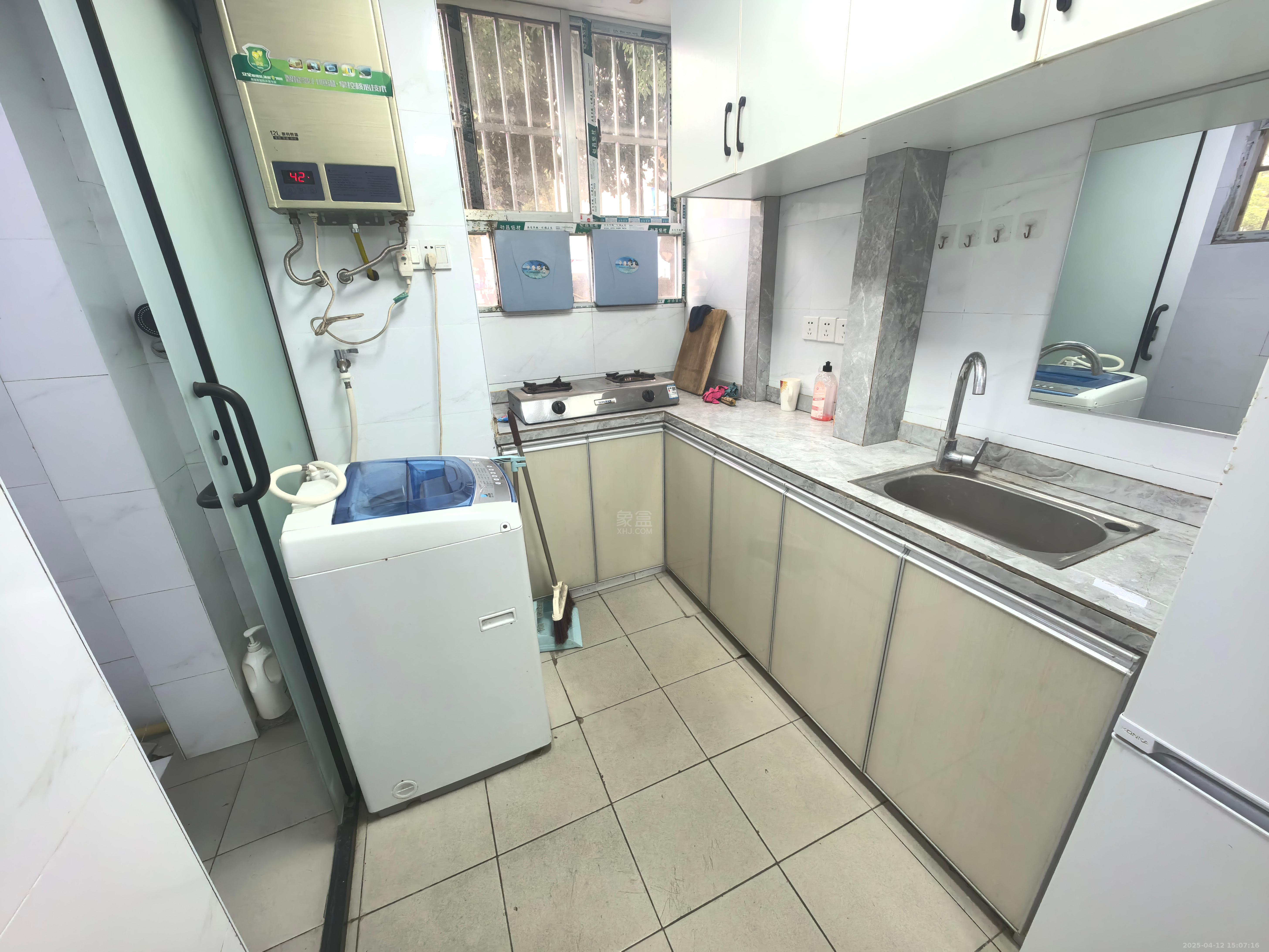 北山一村 3室2厅1卫 1200.0元/月 北山一村 3室2厅1卫 1200.0元/月室内图