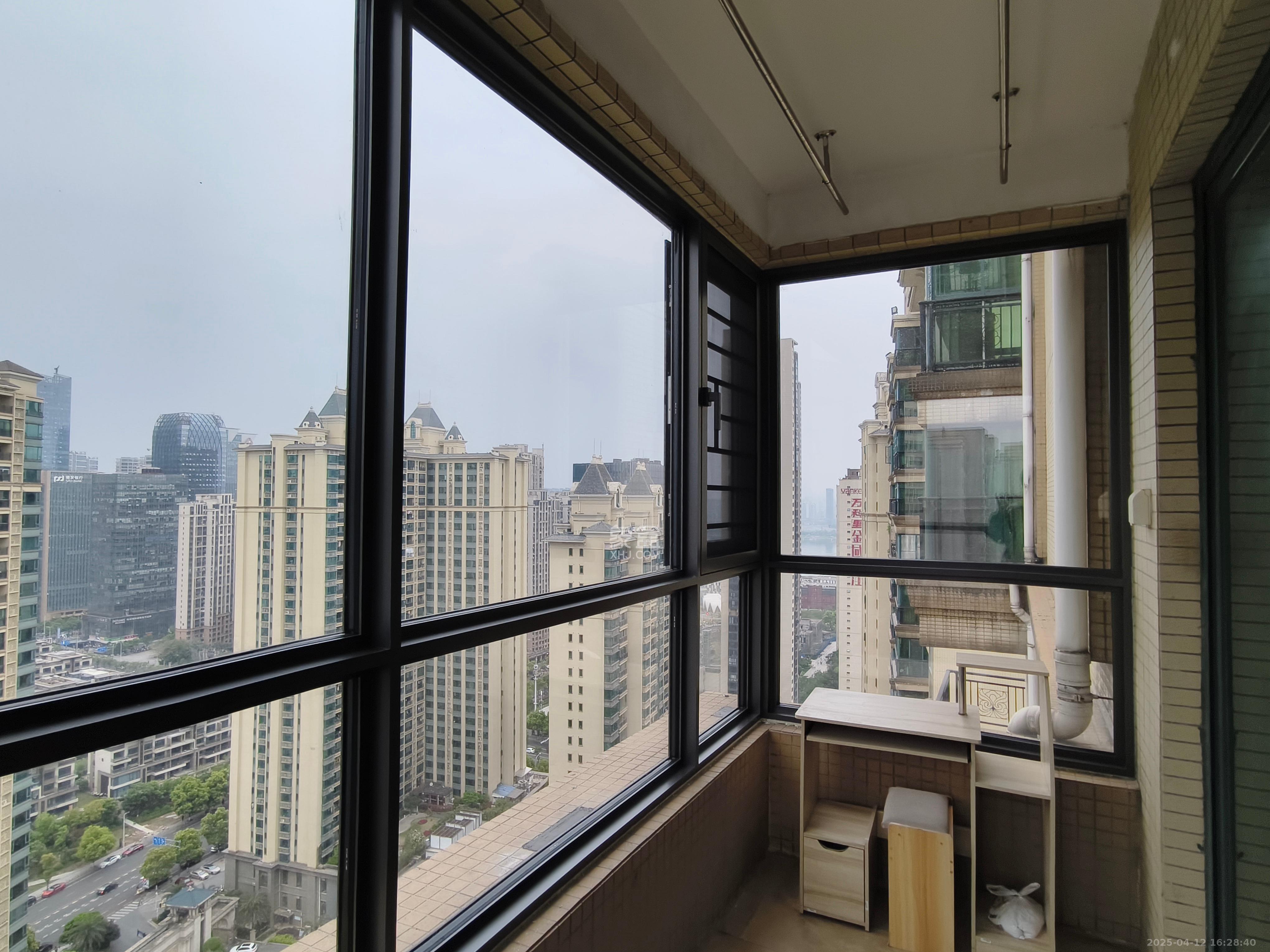 恒大御景湾 3室2厅1卫 3000.0元/月 恒大御景湾 3室2厅1卫 3000.0元/月室内图