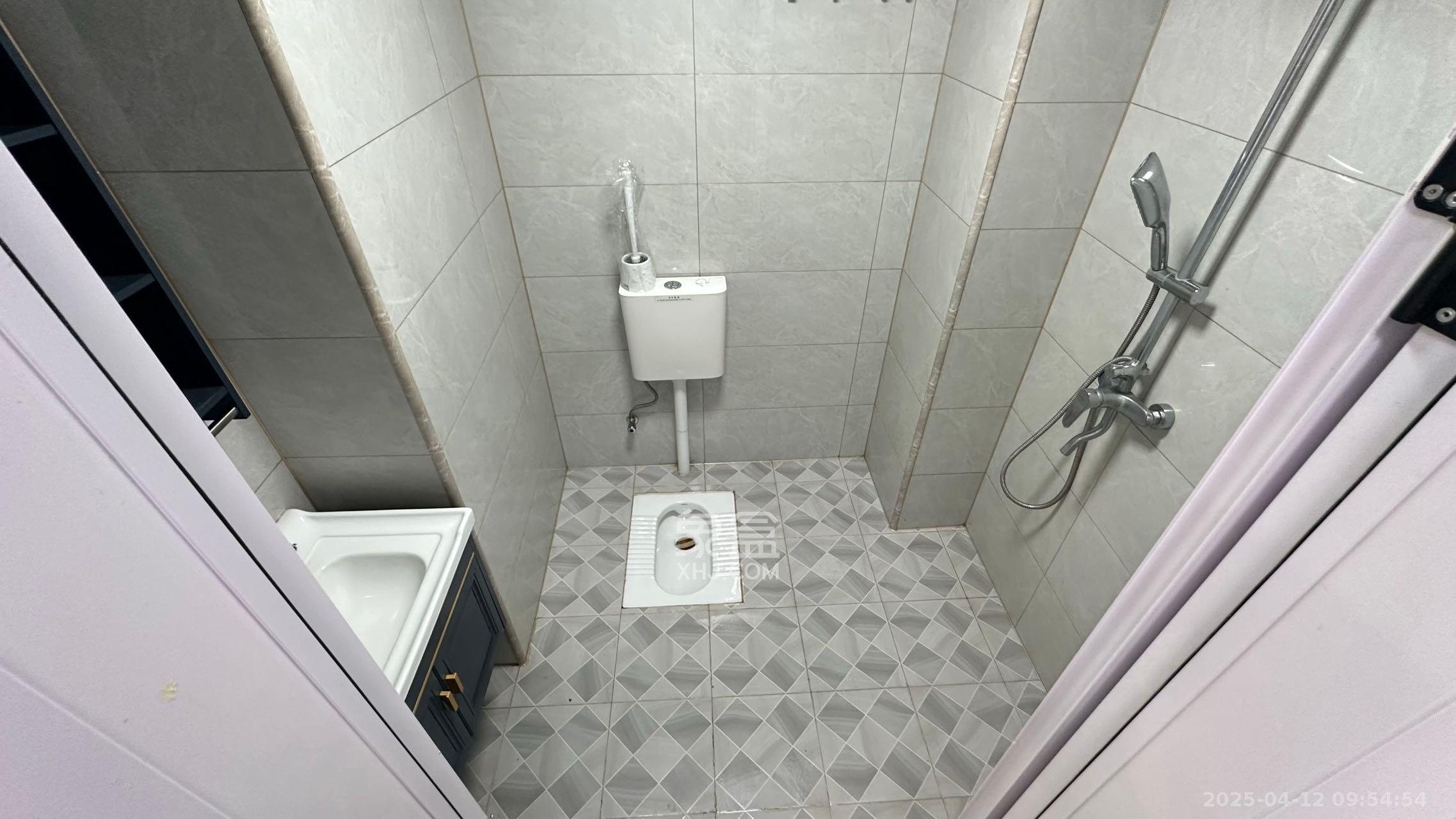 明发国际城 1室1厅1卫 1200.0元/月 明发国际城 1室1厅1卫 1200.0元/月室内图