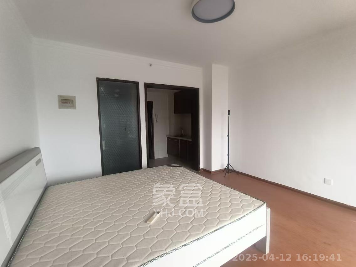 标志商务中心 1室1厅1卫 1000.0元/月 标志商务中心 1室1厅1卫 1000.0元/月室内图