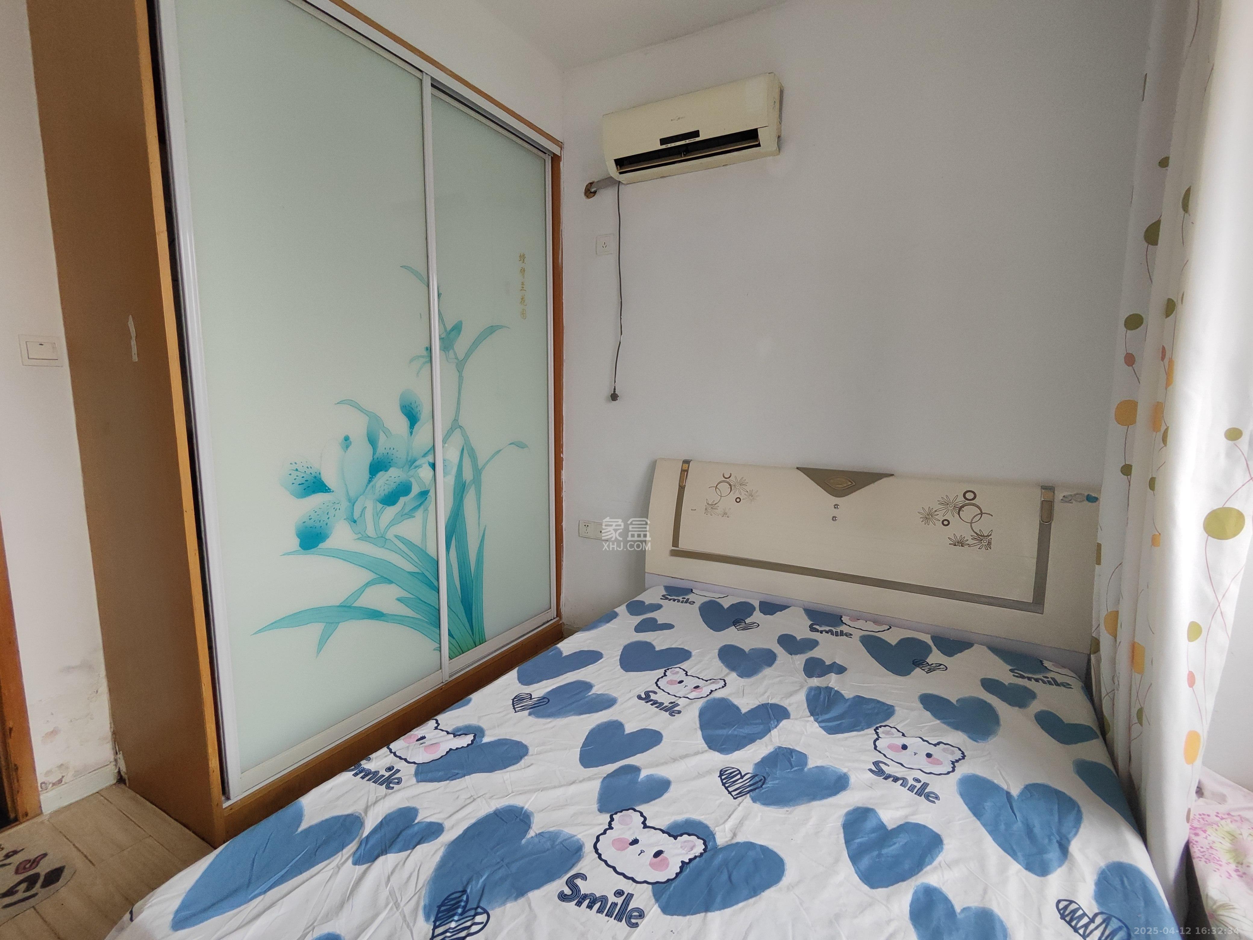 圣力华苑 3室2厅2卫 1800.0元/月 圣力华苑 3室2厅2卫 1800.0元/月室内图