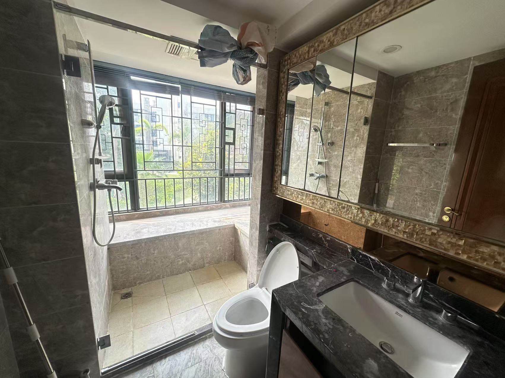 恒大美丽沙天玺湾 3室2厅2卫 3200.0元/月 恒大美丽沙天玺湾 3室2厅2卫 3200.0元/月室内图