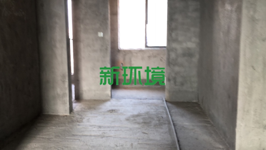 阳光水岸  3室2厅2卫   65.00万客厅