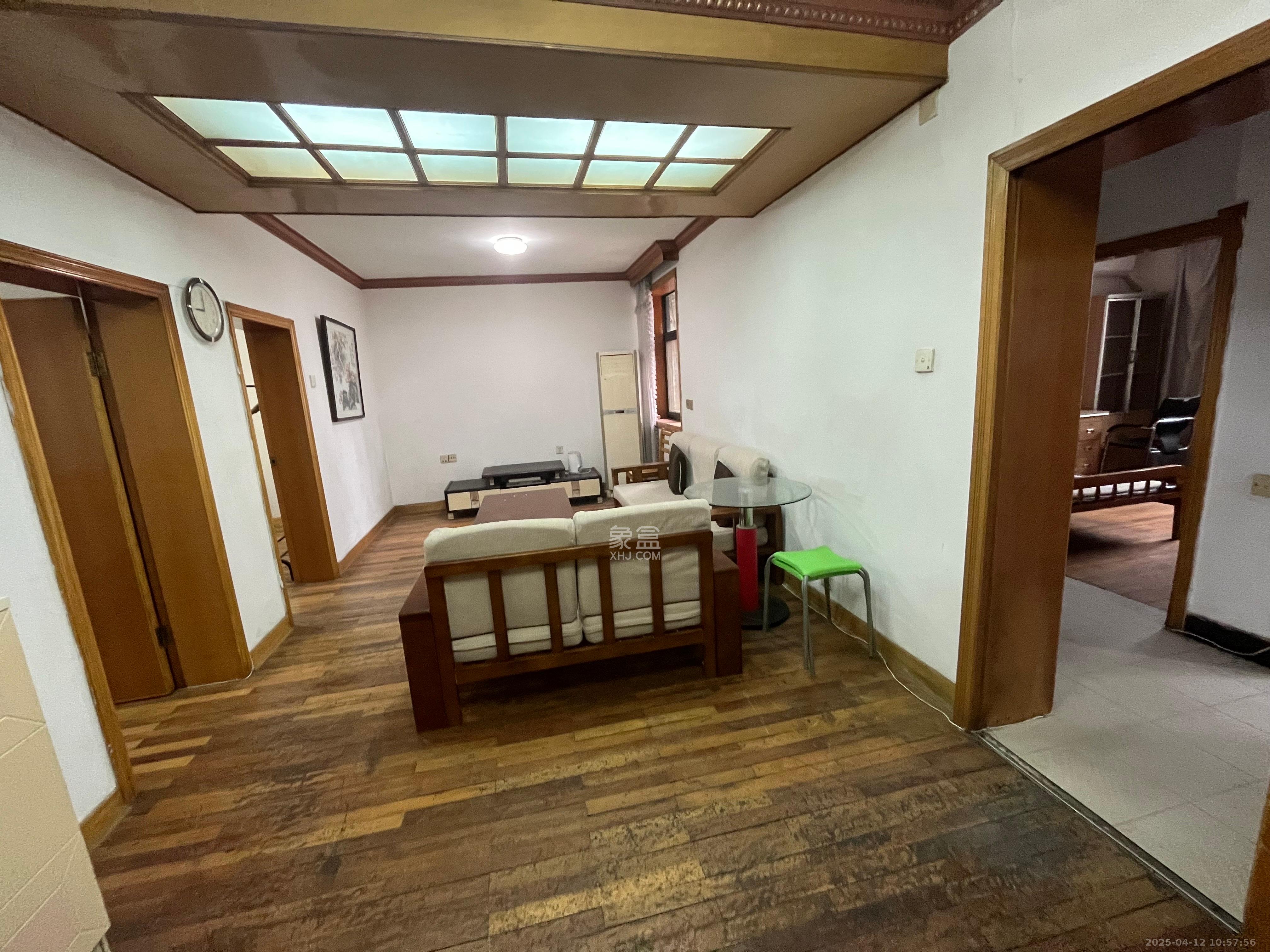 便河边散盘 3室2厅2卫 3200.0元/月 便河边散盘 3室2厅2卫 3200.0元/月室内图