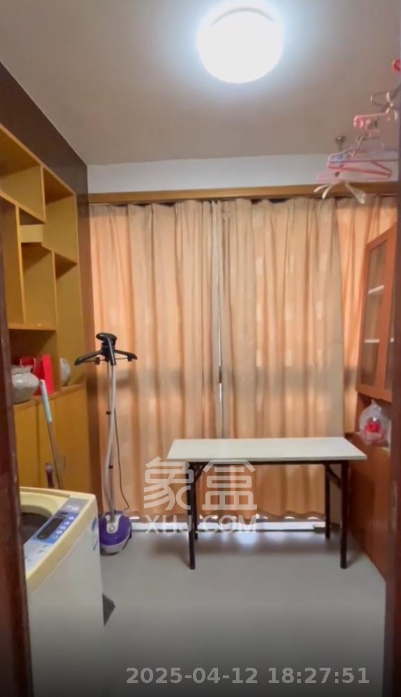 天城泰祥苑  3室2厅2卫   2400.00元/月室内图