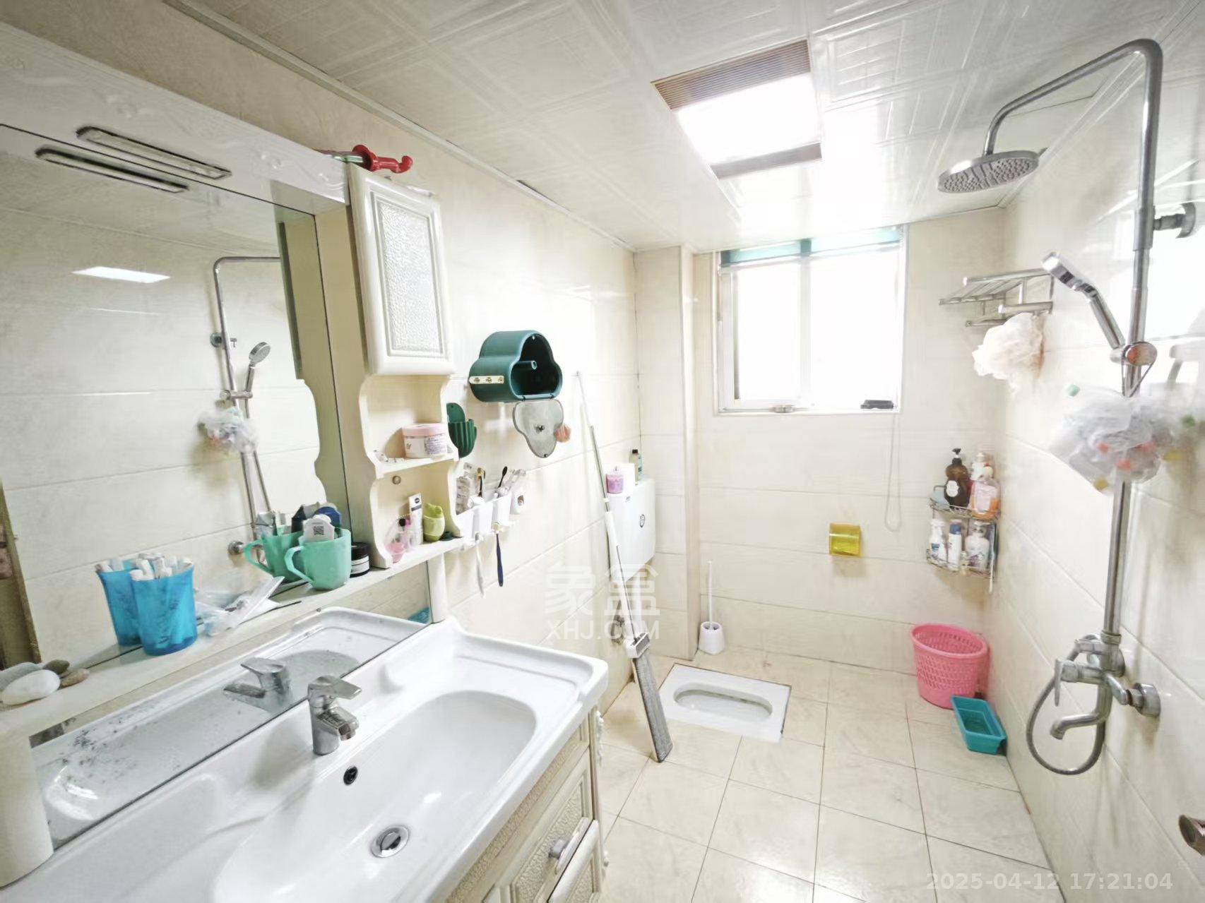 长丰星城 4室2厅2卫 1800.0元/月 长丰星城 4室2厅2卫 1800.0元/月室内图