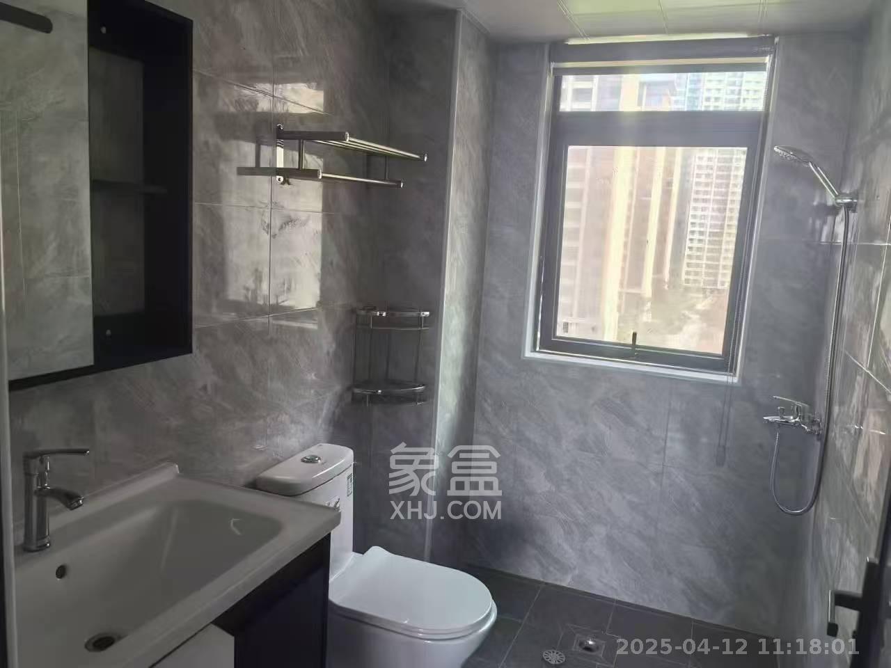 汉唐世家二期  3室0厅0卫    2500.0元/月室内图