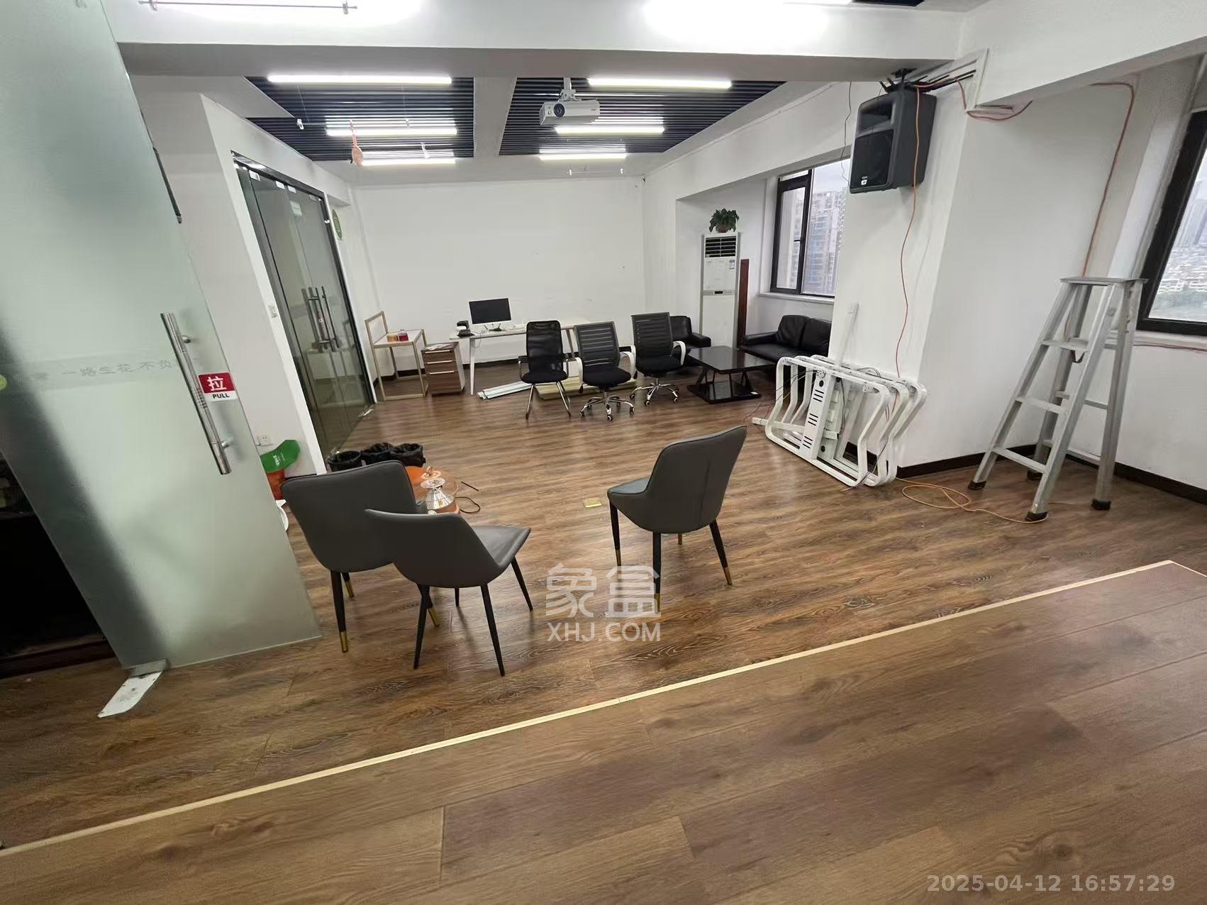 喜盈门范城 1室1厅1卫 32000.0元/月 喜盈门范城 1室1厅1卫 32000.0元/月室内图