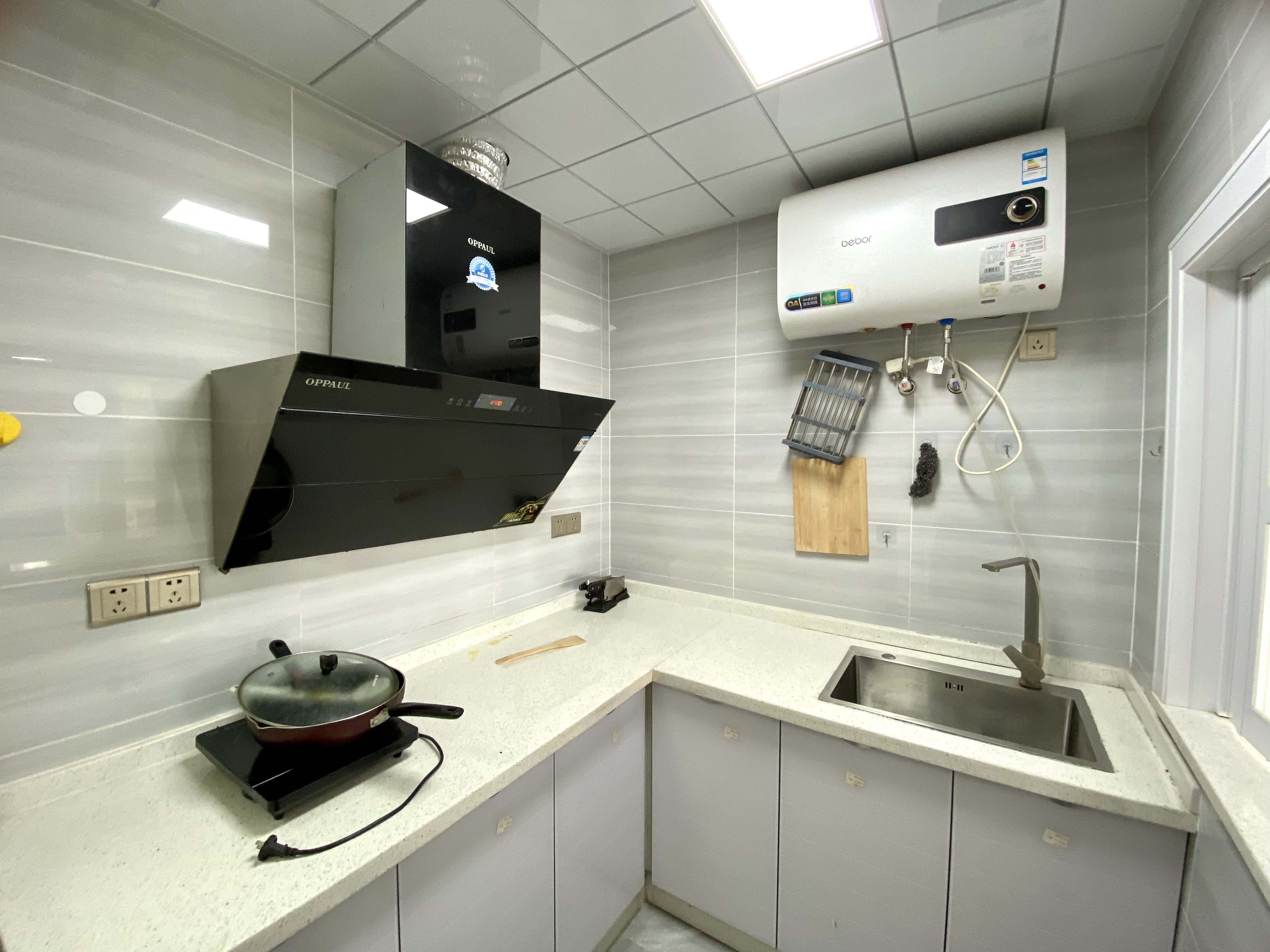 梓湖明珠 1室1厅1卫 1200.00元/月 梓湖明珠 1室1厅1卫 1200.00元/月室内图