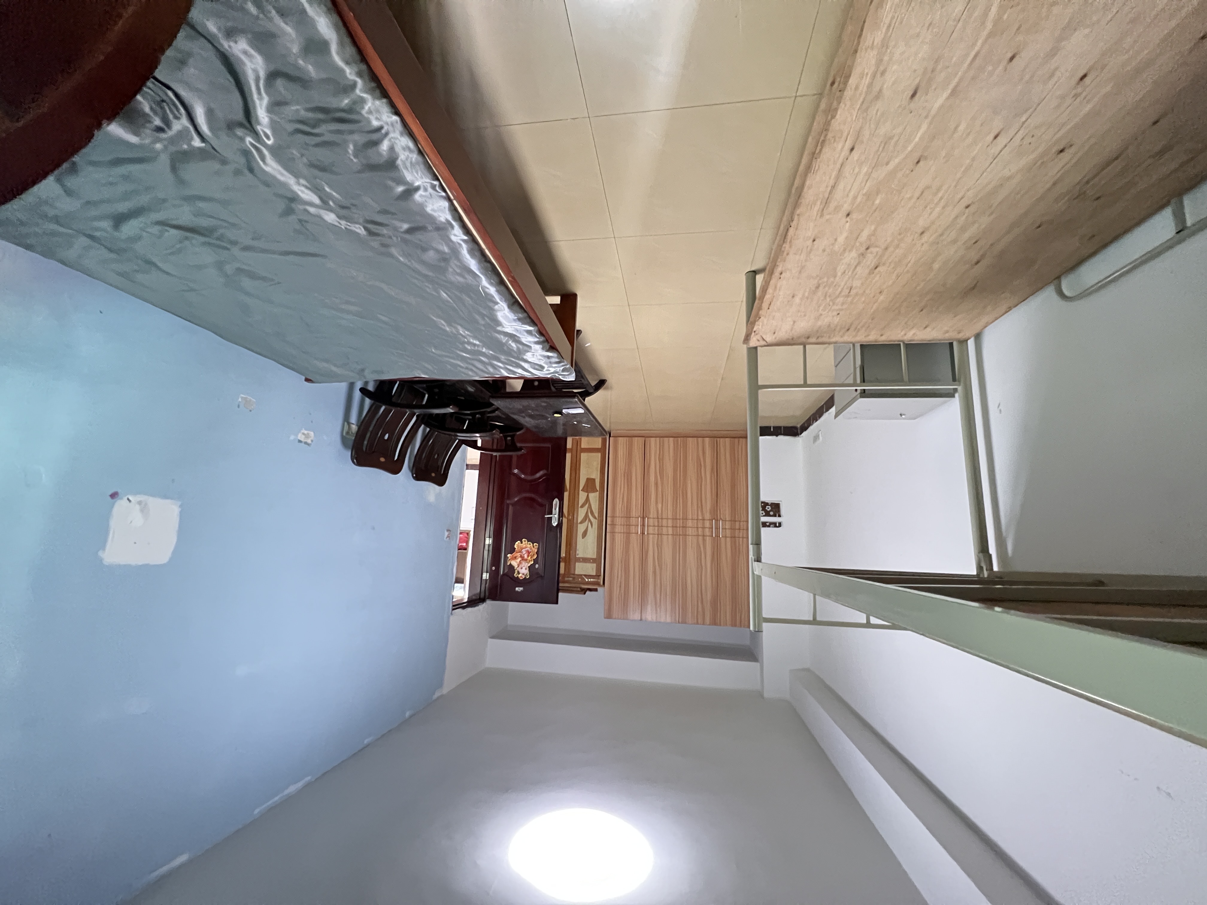 诚田大厦 2室2厅1卫 2100.0元/月 诚田大厦 2室2厅1卫 2100.0元/月室内图