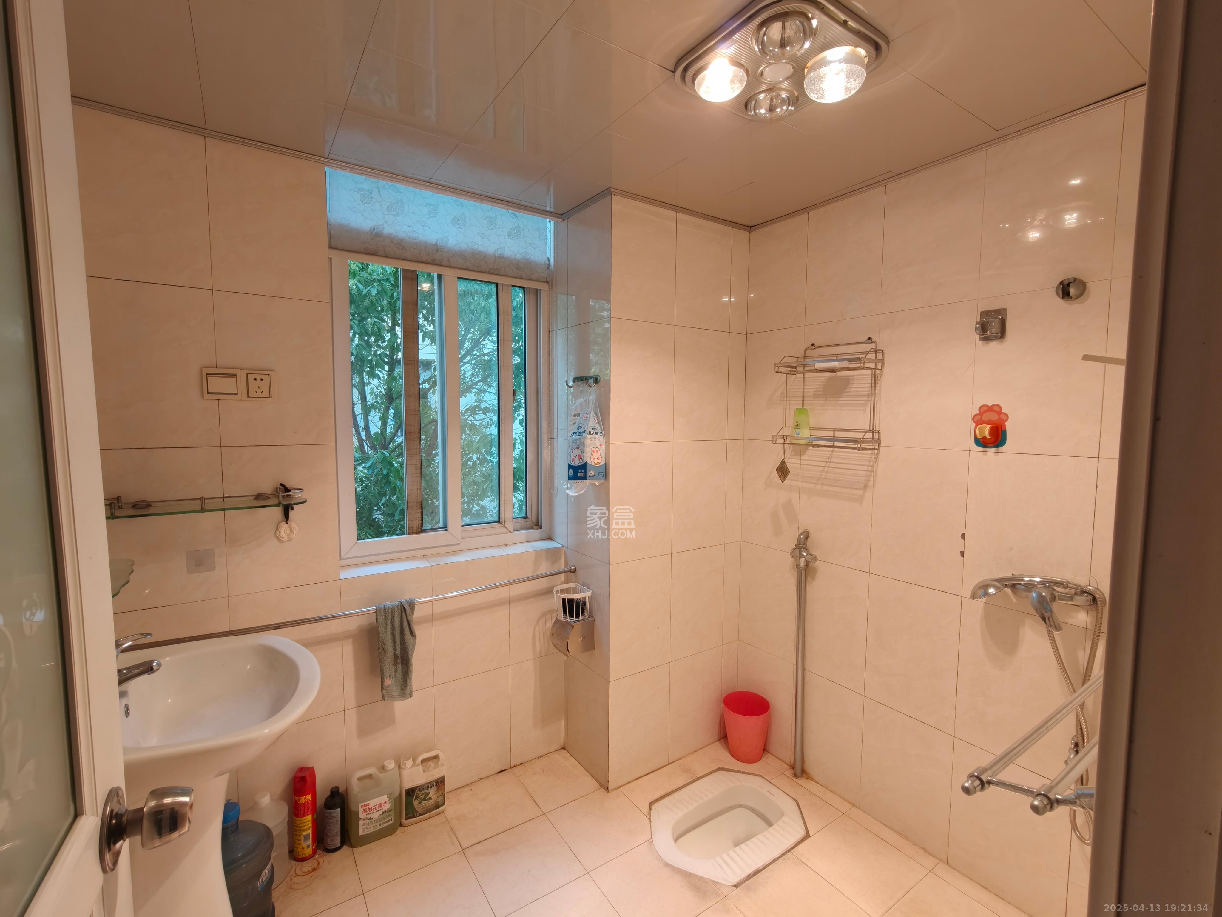 科大佳园南苑 3室2厅2卫 2900.0元/月 科大佳园南苑 3室2厅2卫 2900.0元/月室内图