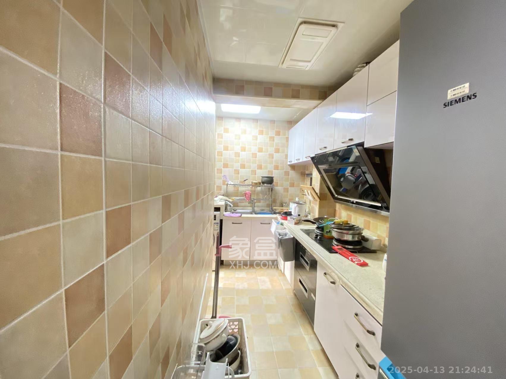 中海梅溪湖壹号 3室2厅1卫 2700.0元/月 中海梅溪湖壹号 3室2厅1卫 2700.0元/月室内图