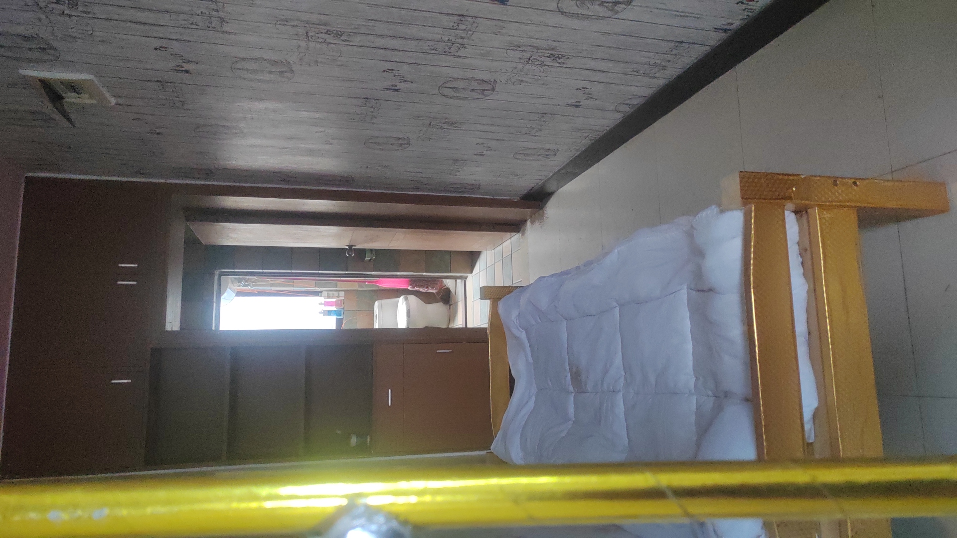 飞龙公寓 1室0厅0卫 21.0万 飞龙公寓 1室0厅0卫 21.0万客厅