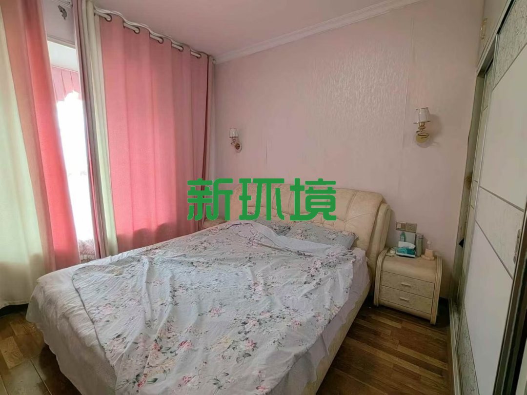 山城上品  3室2厅2卫   78.00万室内图