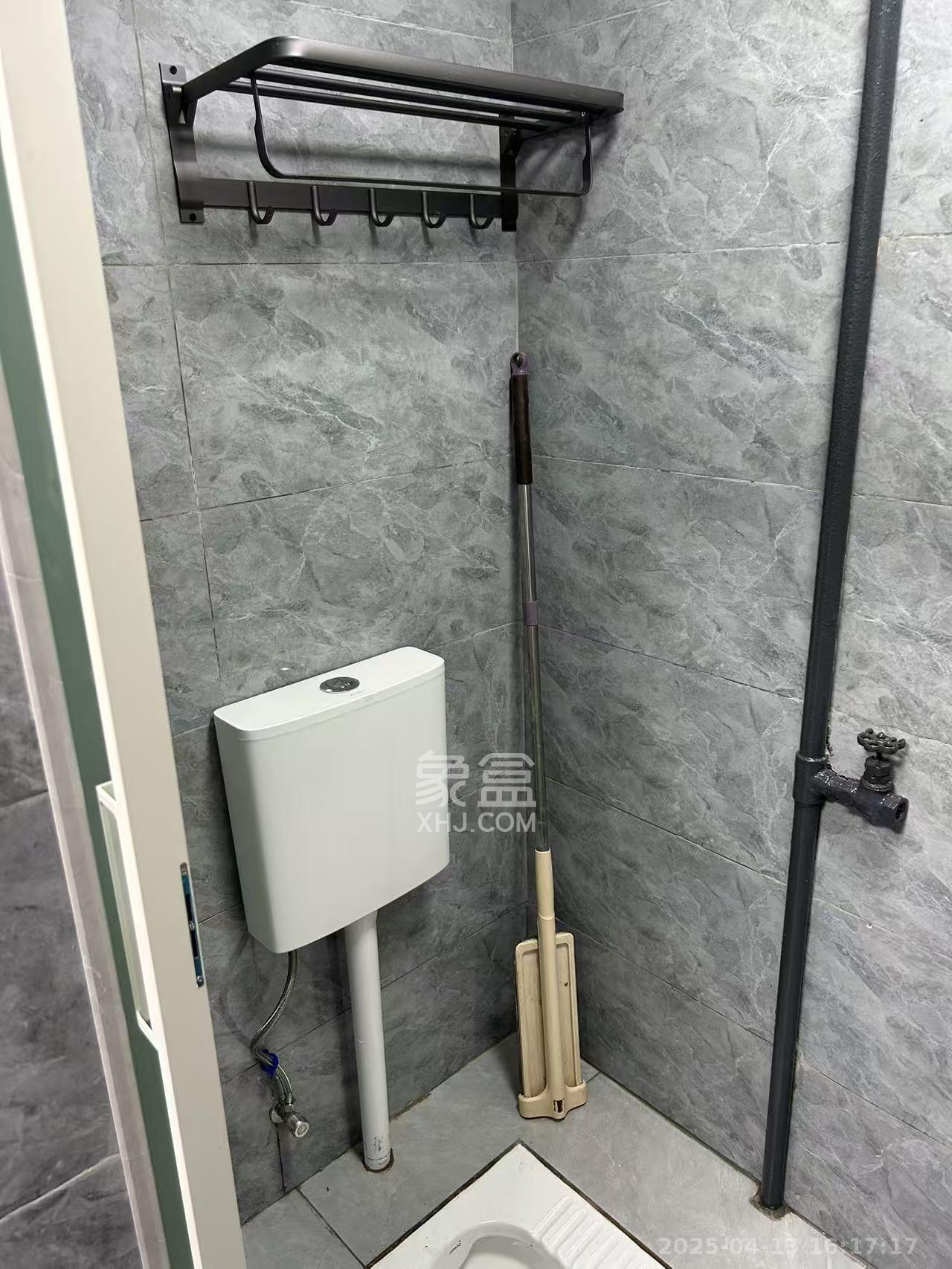 桂花二村  1室1厅1卫   1800.00元/月室内图