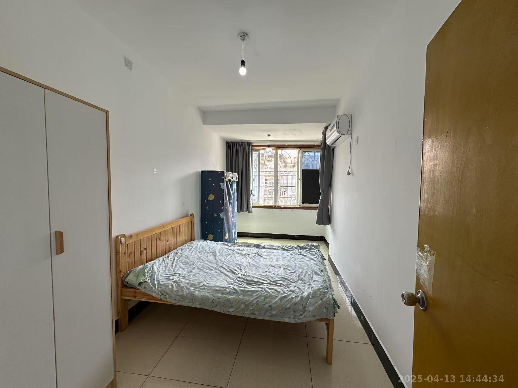 高桥粮油市场(高桥一号小区) 3室2厅1卫 1550.0元/月 高桥粮油市场(高桥一号小区) 3室2厅1卫 1550.0元/月室内图