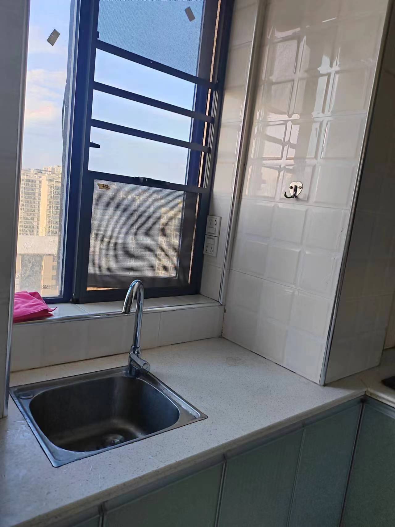 思源小区  3室1厅2卫    1300.0元/月 思源小区  3室1厅2卫    1300.0元/月室内图