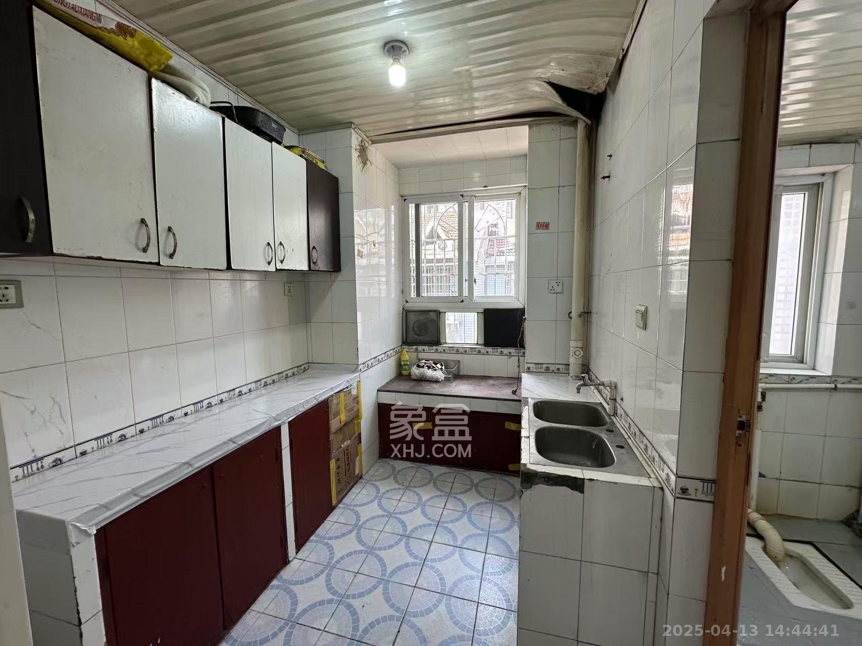 高桥粮油市场(高桥一号小区) 3室2厅1卫 1550.0元/月 高桥粮油市场(高桥一号小区) 3室2厅1卫 1550.0元/月室内图