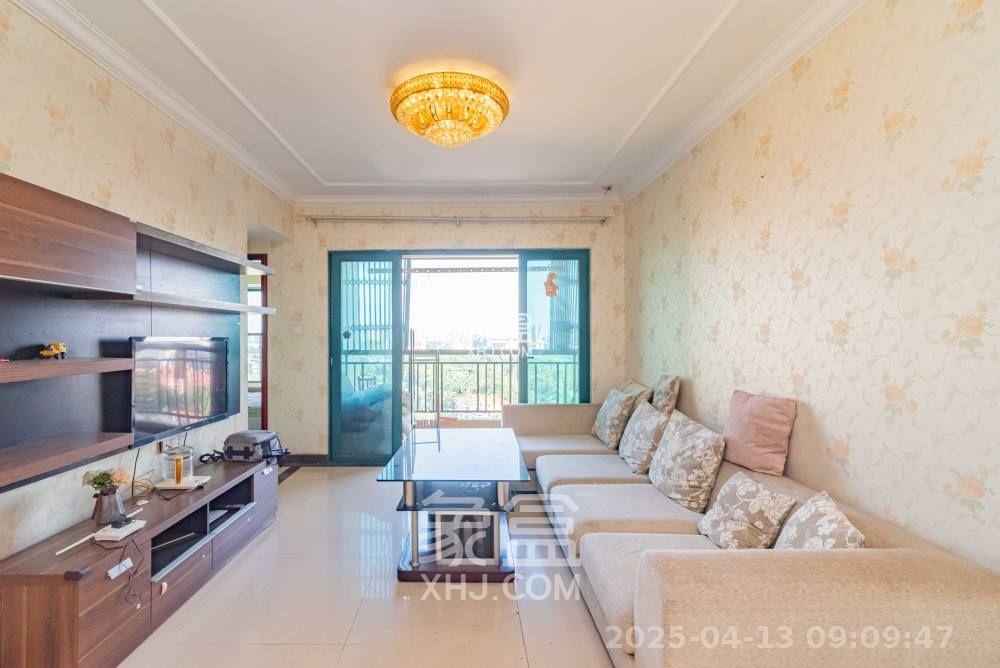 恒大雅苑 3室2厅1卫 2300.0元/月 恒大雅苑 3室2厅1卫 2300.0元/月室内图