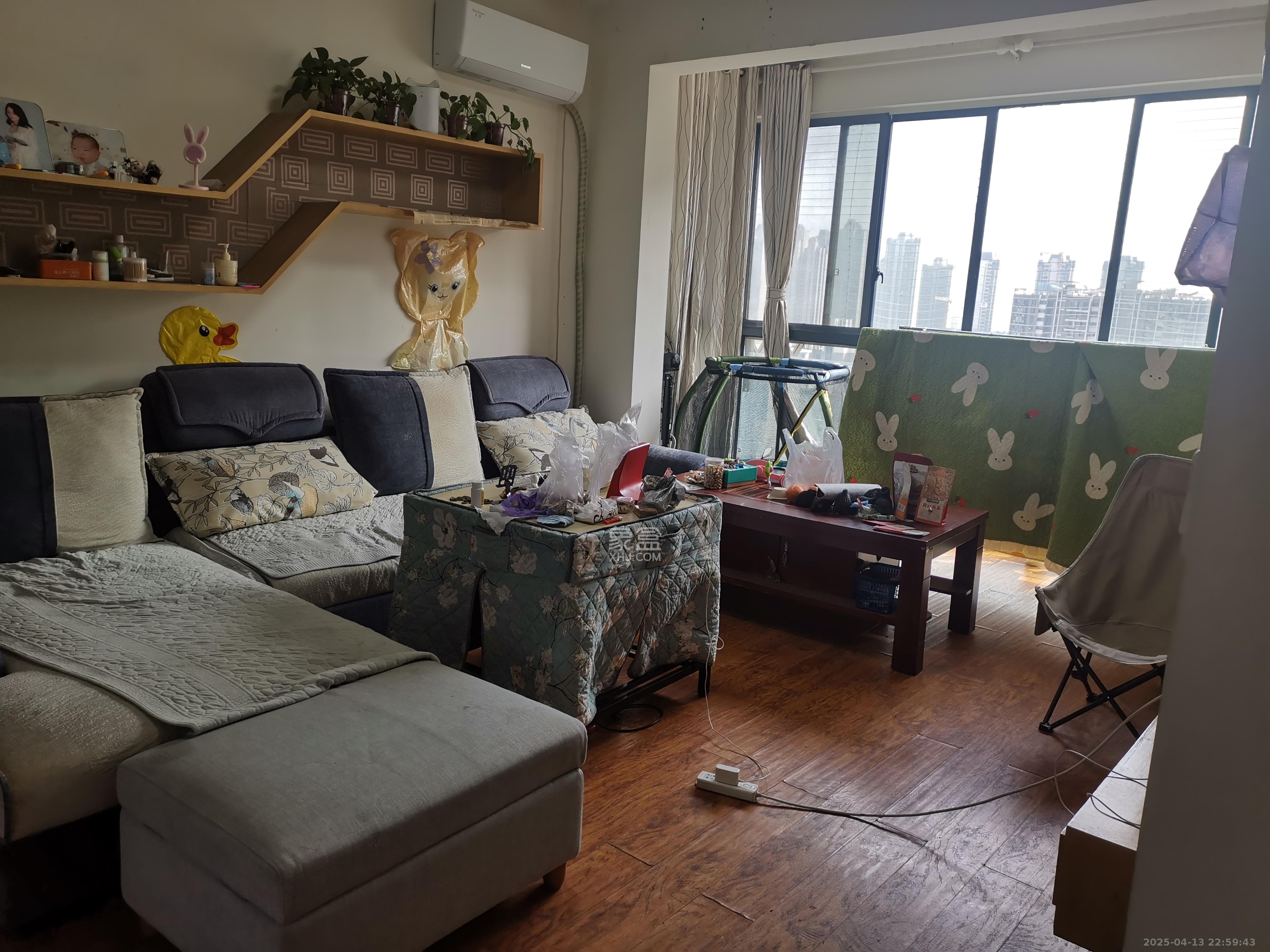 湘江世纪城映江苑 3室2厅1卫 2300.0元/月 湘江世纪城映江苑 3室2厅1卫 2300.0元/月室内图