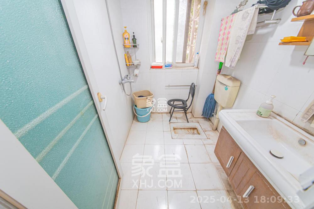 韶峰星苑(韶峰尚南UP公寓) 3室2厅1卫 1600.0元/月 韶峰星苑(韶峰尚南UP公寓) 3室2厅1卫 1600.0元/月室内图