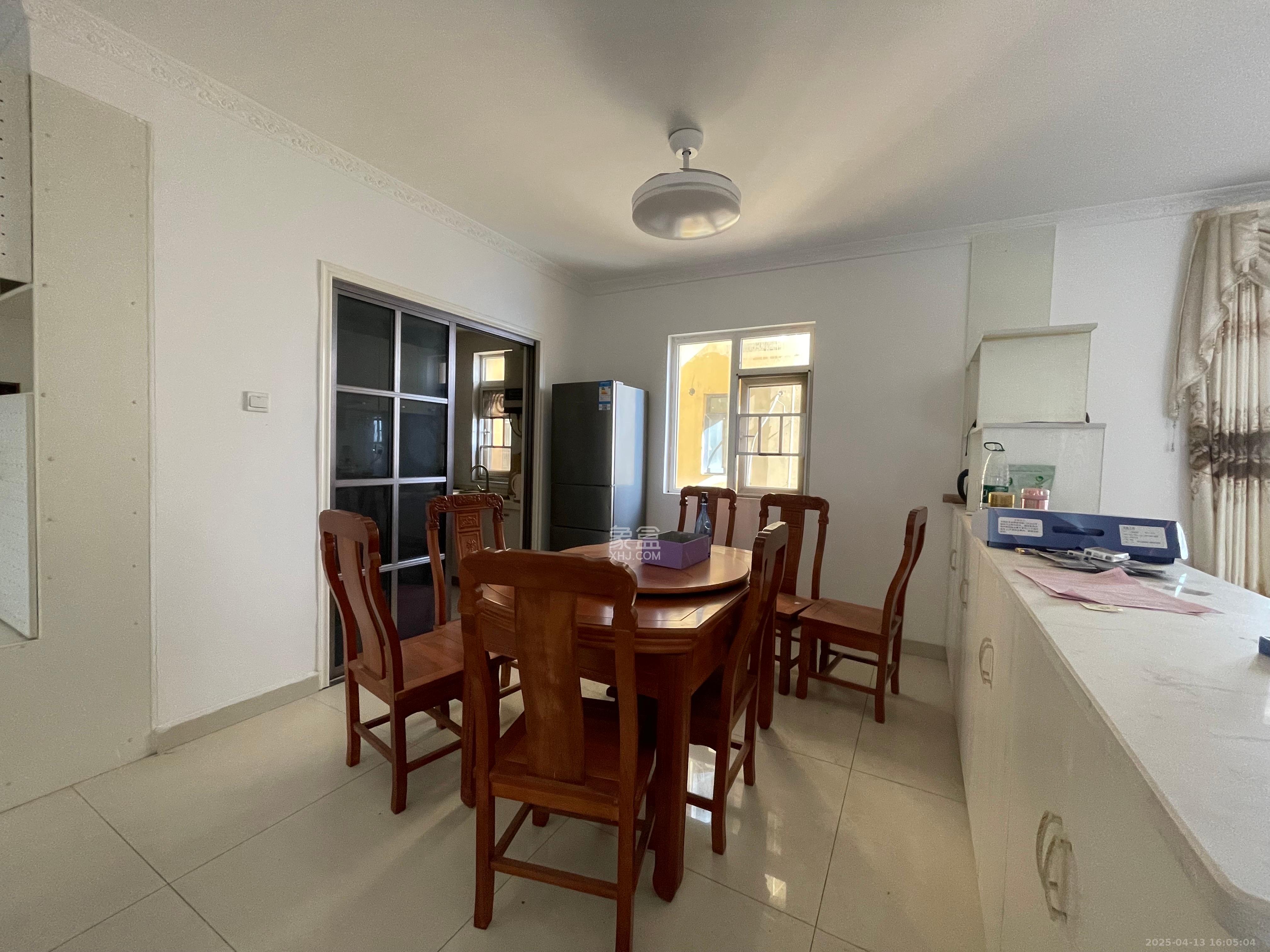 米兰春天  4室2厅2卫    2000.0元/月 米兰春天  4室2厅2卫    2000.0元/月室内图