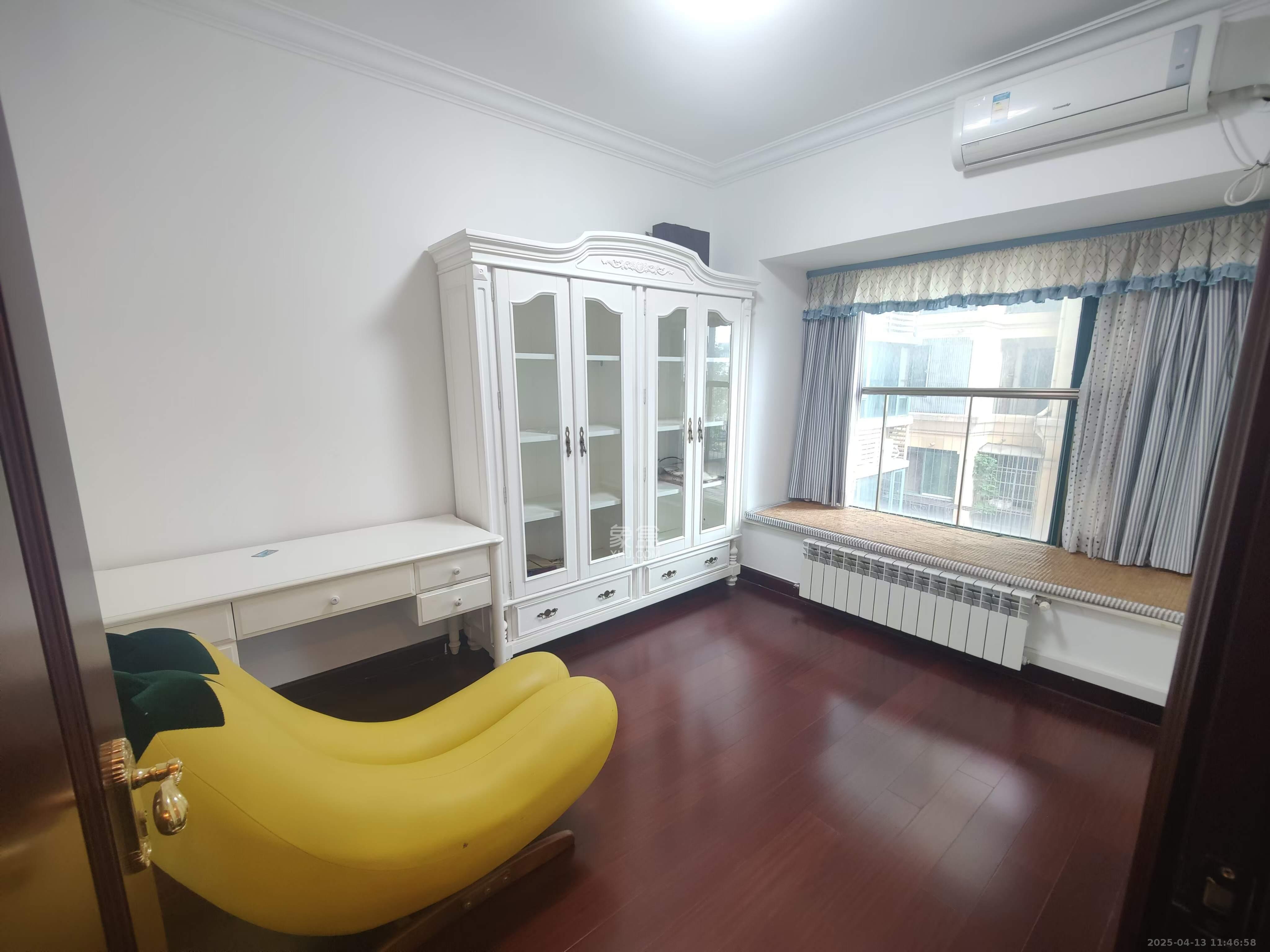 恒大雅苑 3室2厅2卫 2700.0元/月 恒大雅苑 3室2厅2卫 2700.0元/月室内图