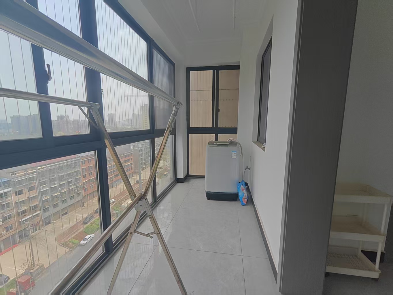 康雅苑 3室2厅2卫 1600.0元/月 康雅苑 3室2厅2卫 1600.0元/月室内图