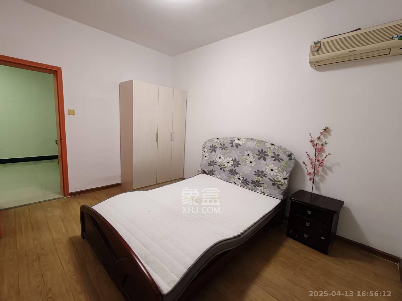 八一路417号大院 3室2厅1卫 2800.0元/月 八一路417号大院 3室2厅1卫 2800.0元/月室内图