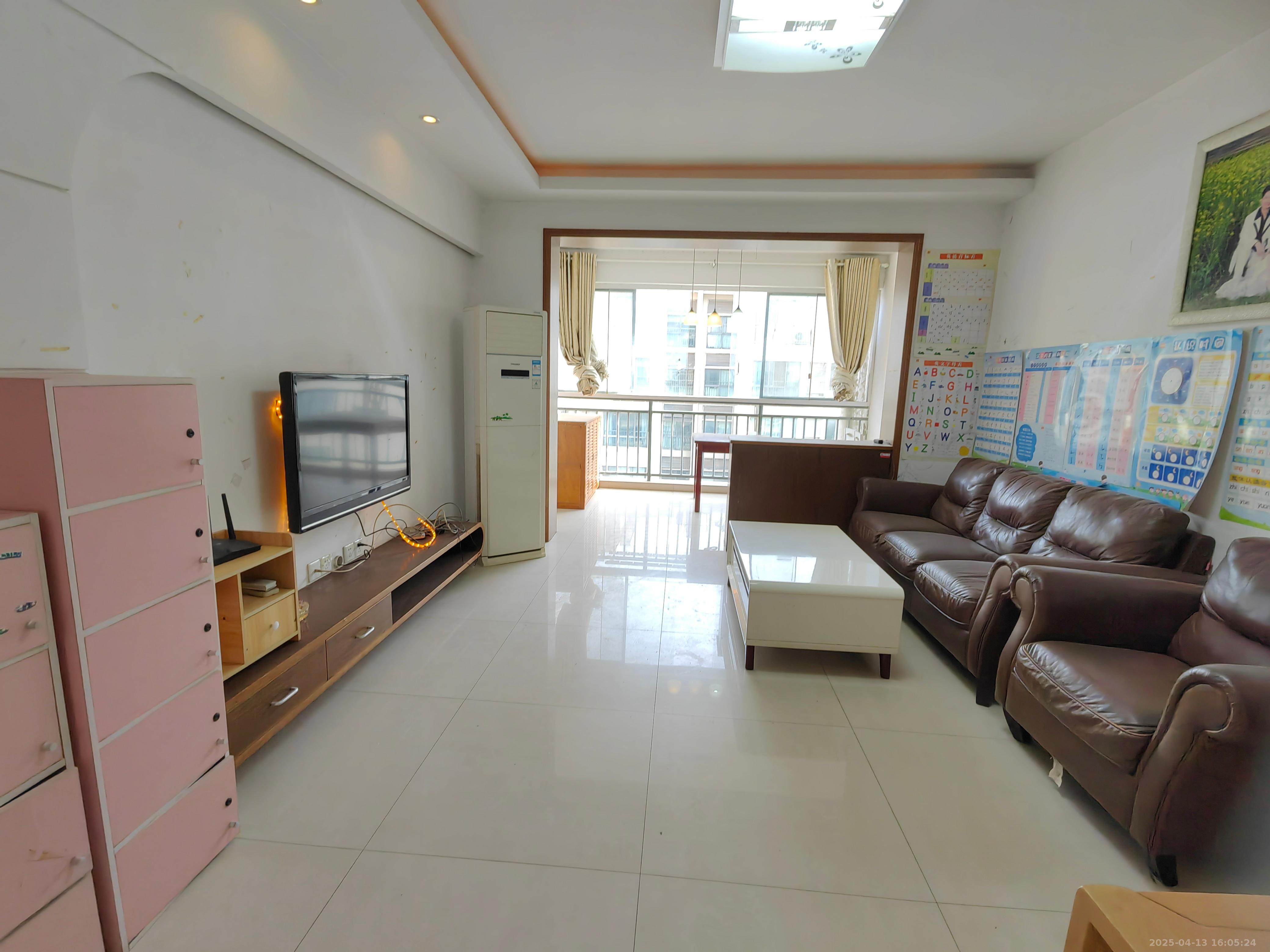 时代国际 3室2厅2卫 1700.0元/月 时代国际 3室2厅2卫 1700.0元/月室内图