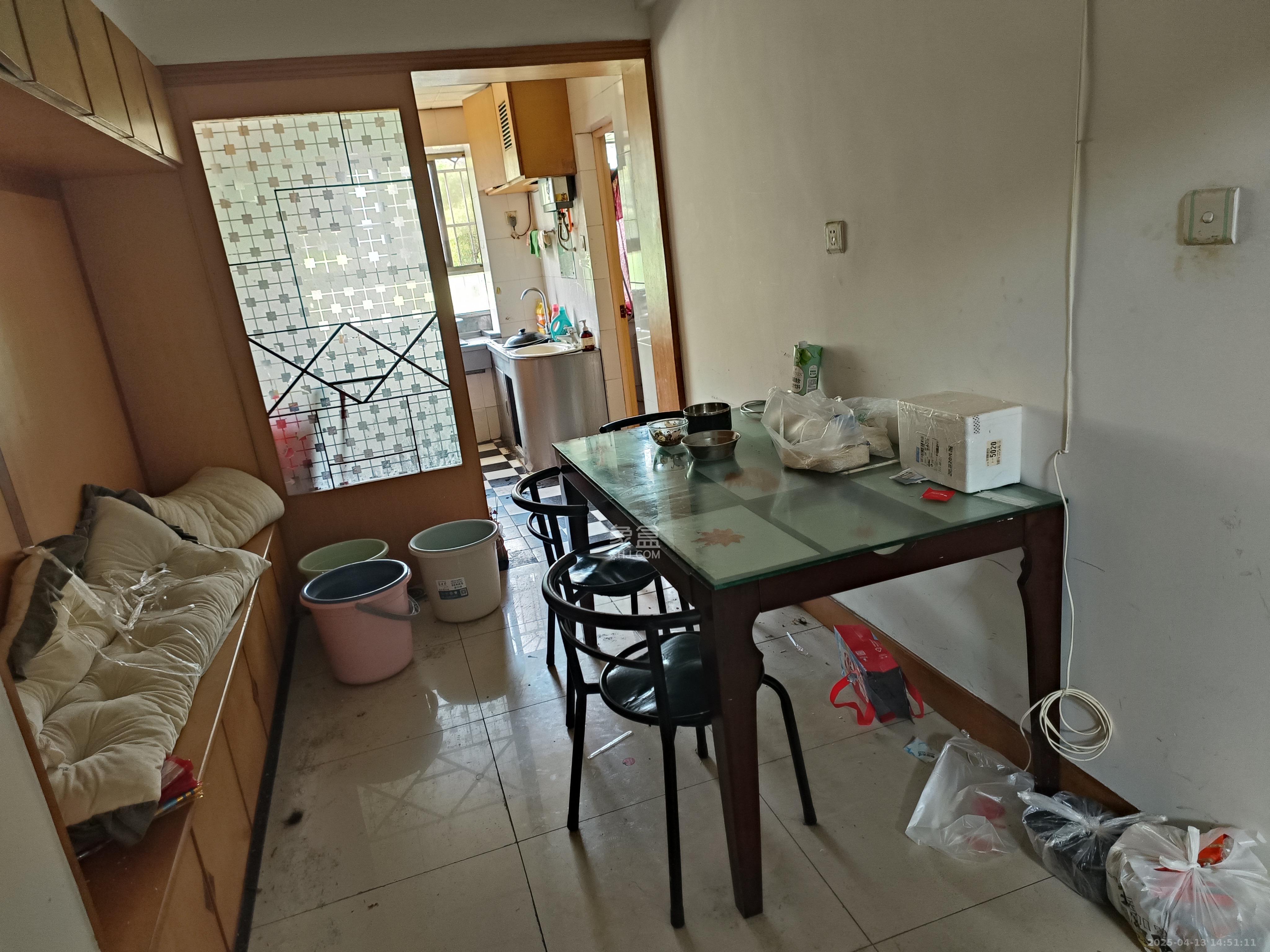 南沙公寓  3室2厅1卫    1800.0元/月 南沙公寓  3室2厅1卫    1800.0元/月室内图