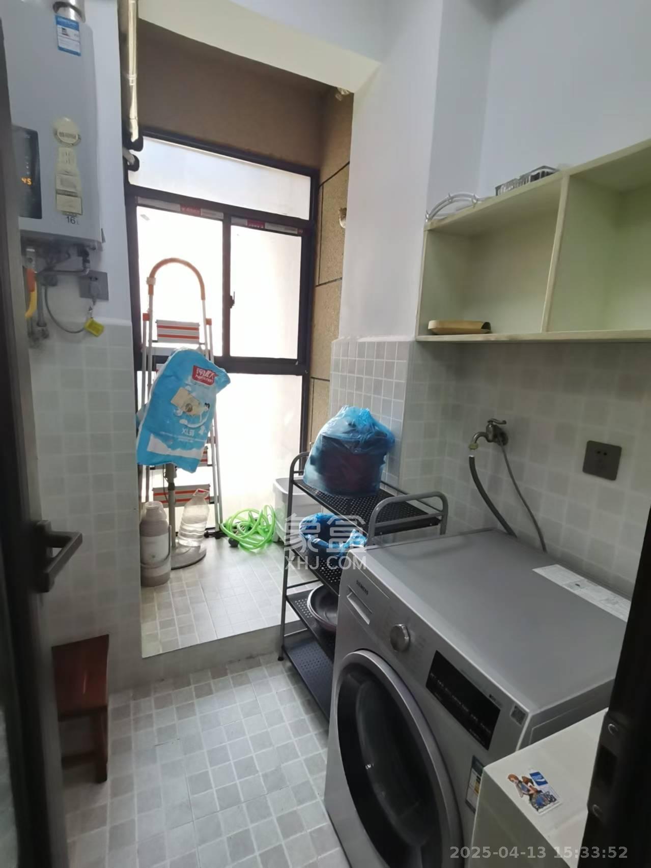 金茂梅溪湖 3室2厅2卫 3500.0元/月 金茂梅溪湖 3室2厅2卫 3500.0元/月室内图