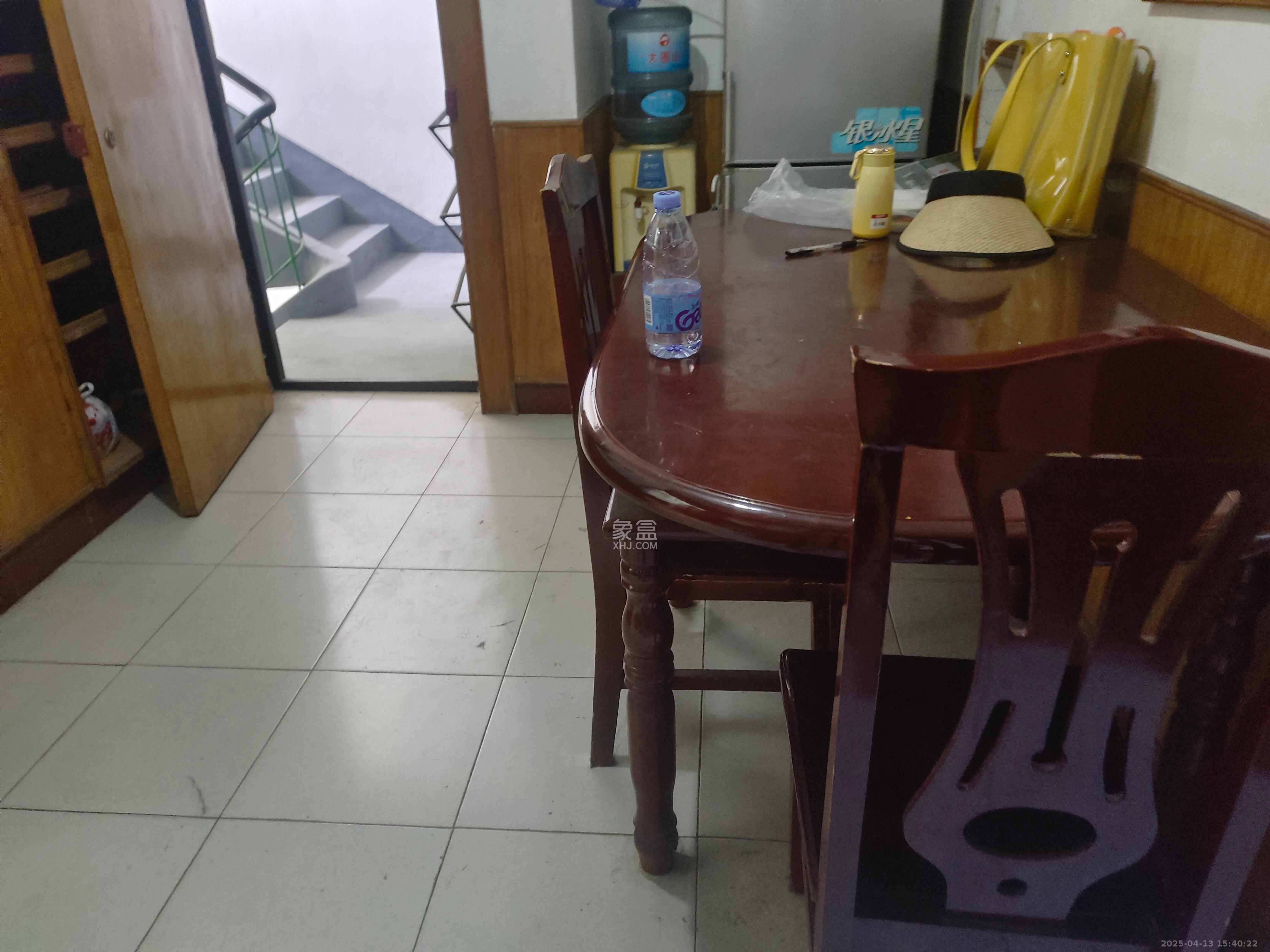 妹子山社区(曙光社区) 2室1厅1卫 1400.0元/月 妹子山社区(曙光社区) 2室1厅1卫 1400.0元/月室内图