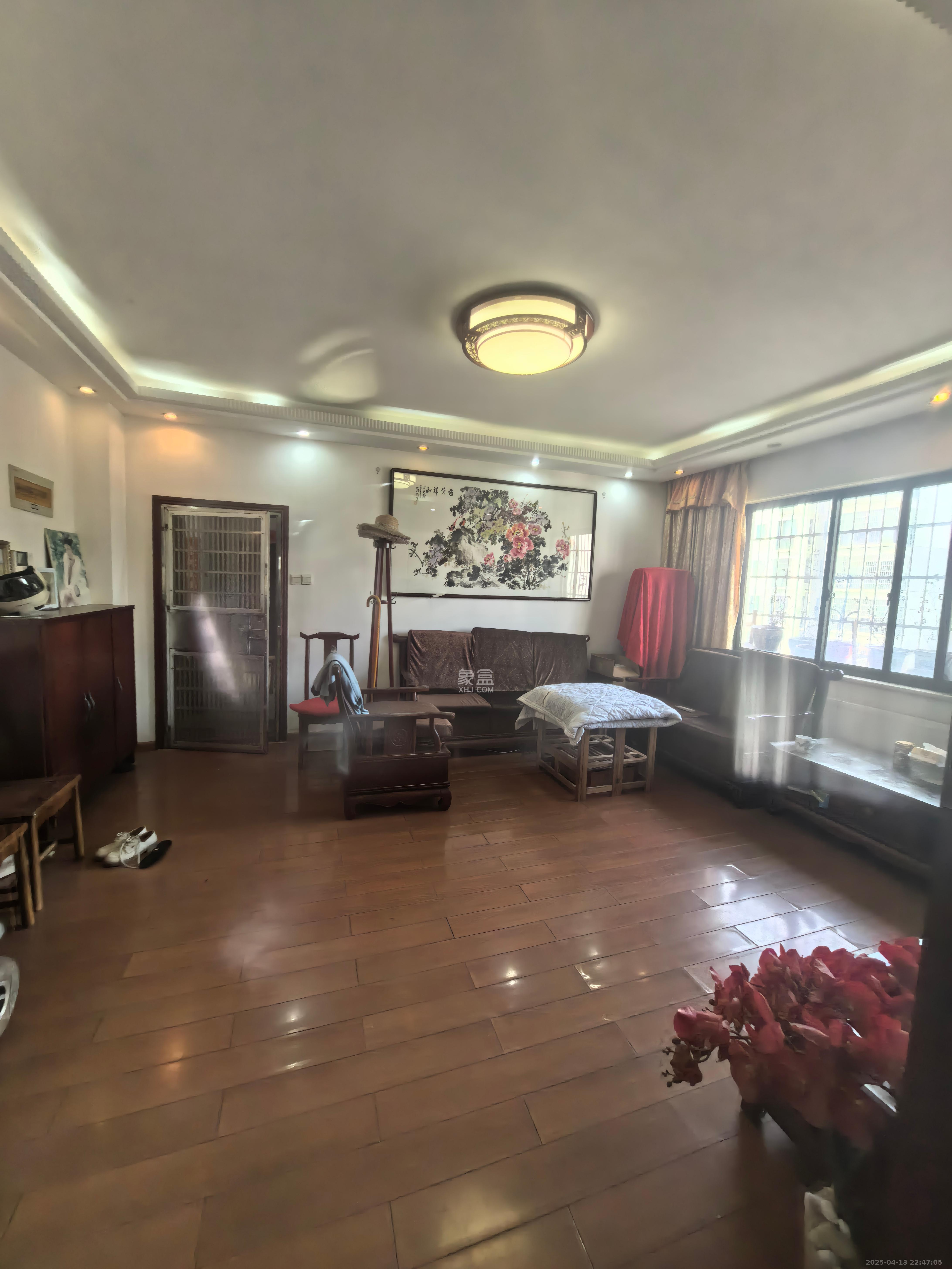 世纪桃花苑  2室2厅1卫    2100.0元/月 世纪桃花苑  2室2厅1卫    2100.0元/月室内图