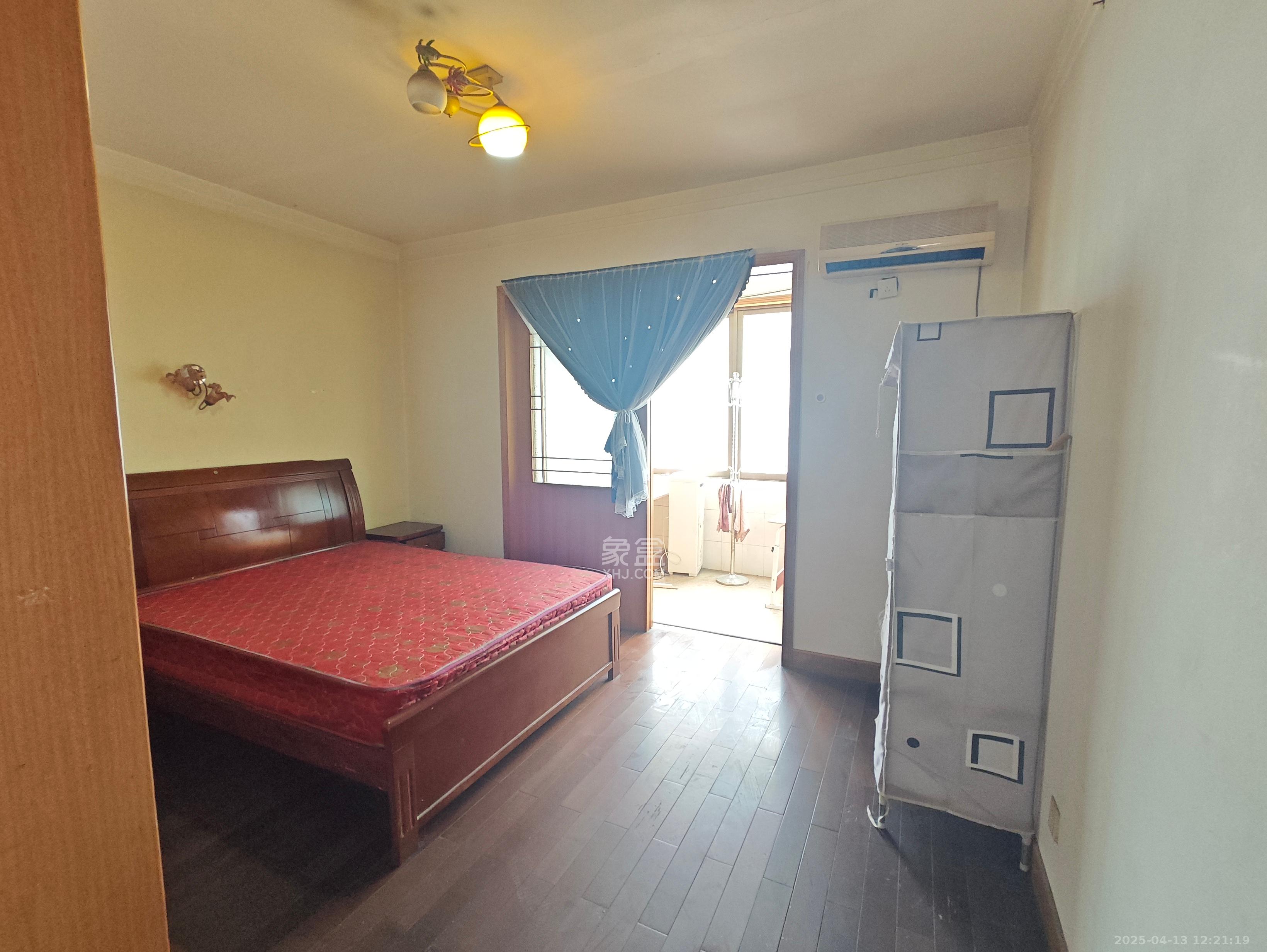 华天望族苑 3室2厅1卫 2500.0元/月 华天望族苑 3室2厅1卫 2500.0元/月室内图