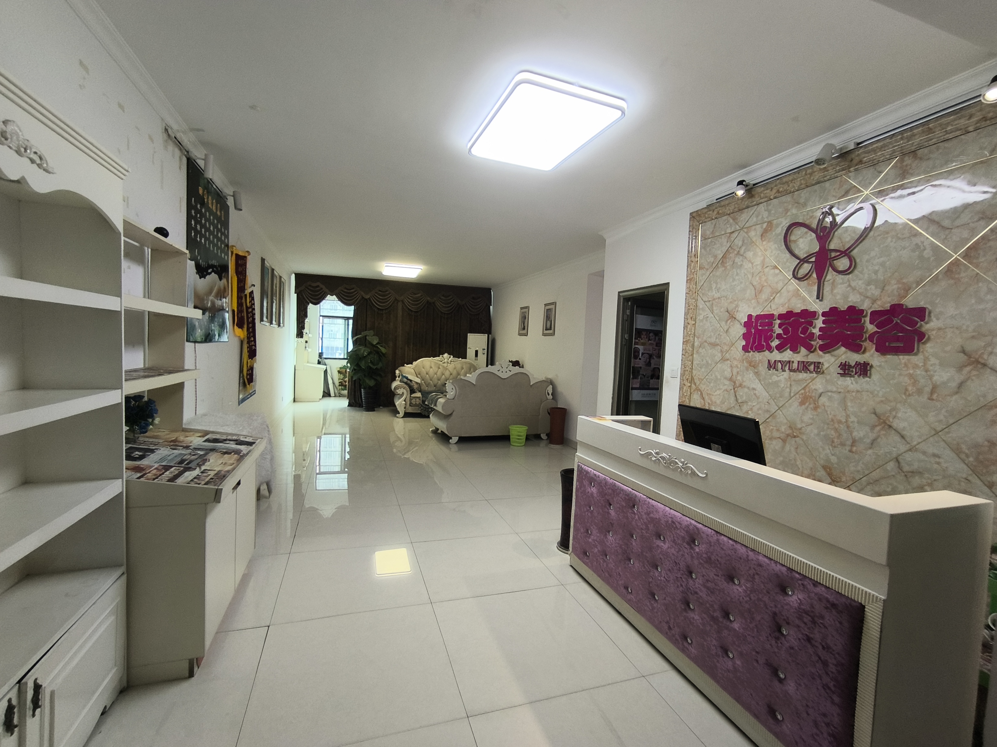 汇景花园  3室2厅2卫   2800.00元/月室内图
