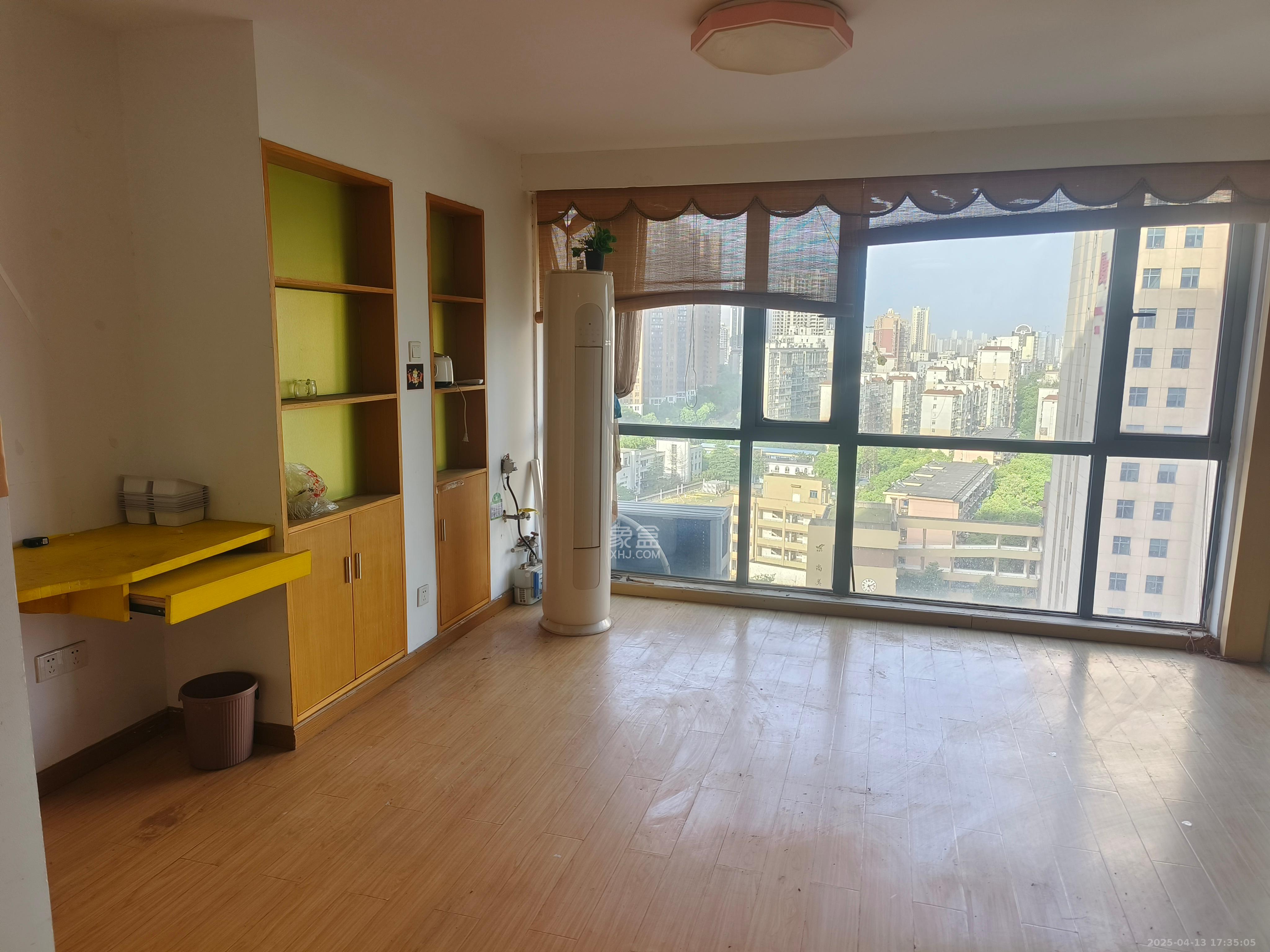 华菱蓝调国际(华菱.香墅美地) 4室2厅1卫 5000.0元/月 华菱蓝调国际(华菱.香墅美地) 4室2厅1卫 5000.0元/月室内图