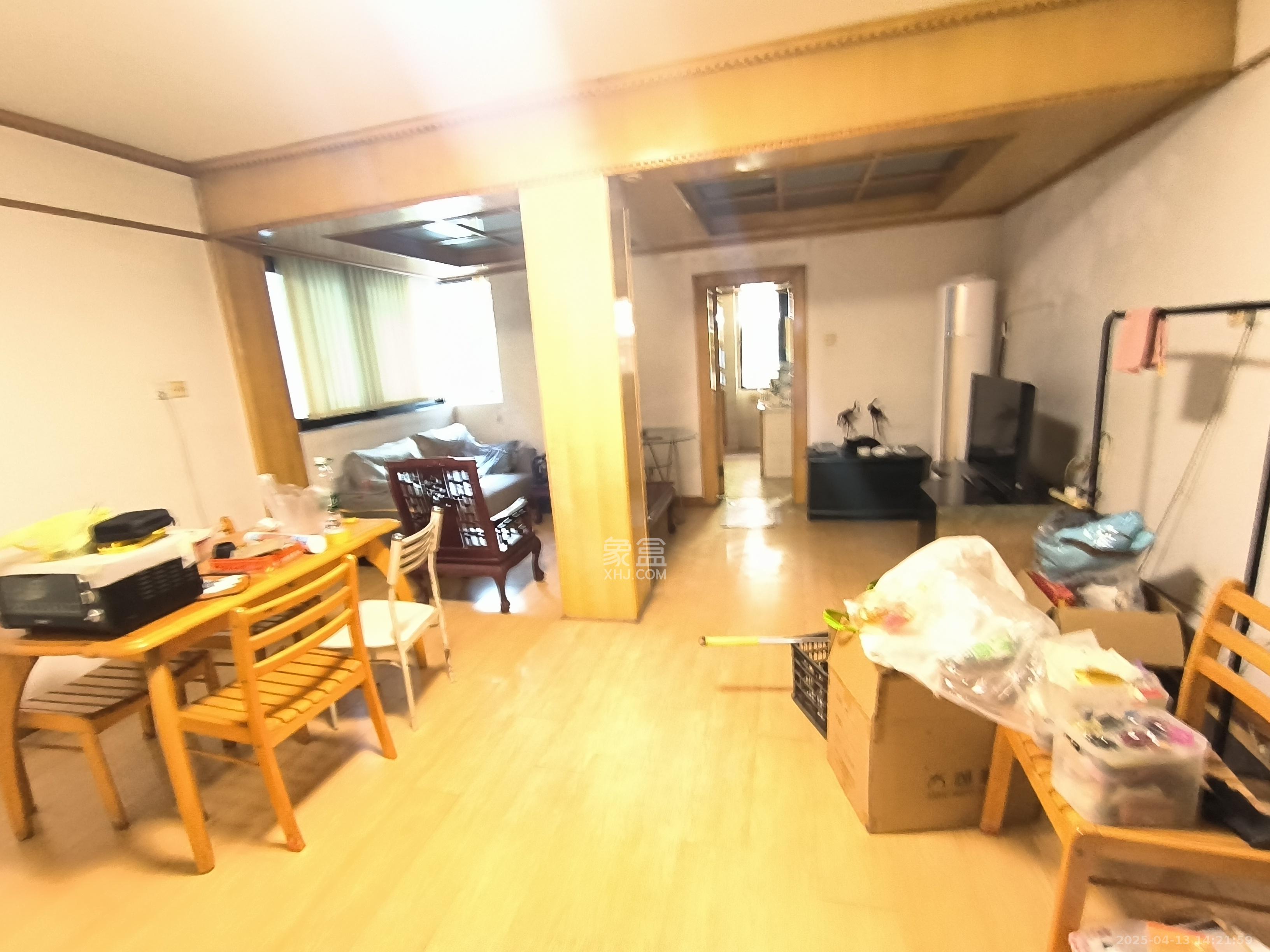 東塘工商局宿舍  2室1廳1衛(wèi)   2000.00元/月